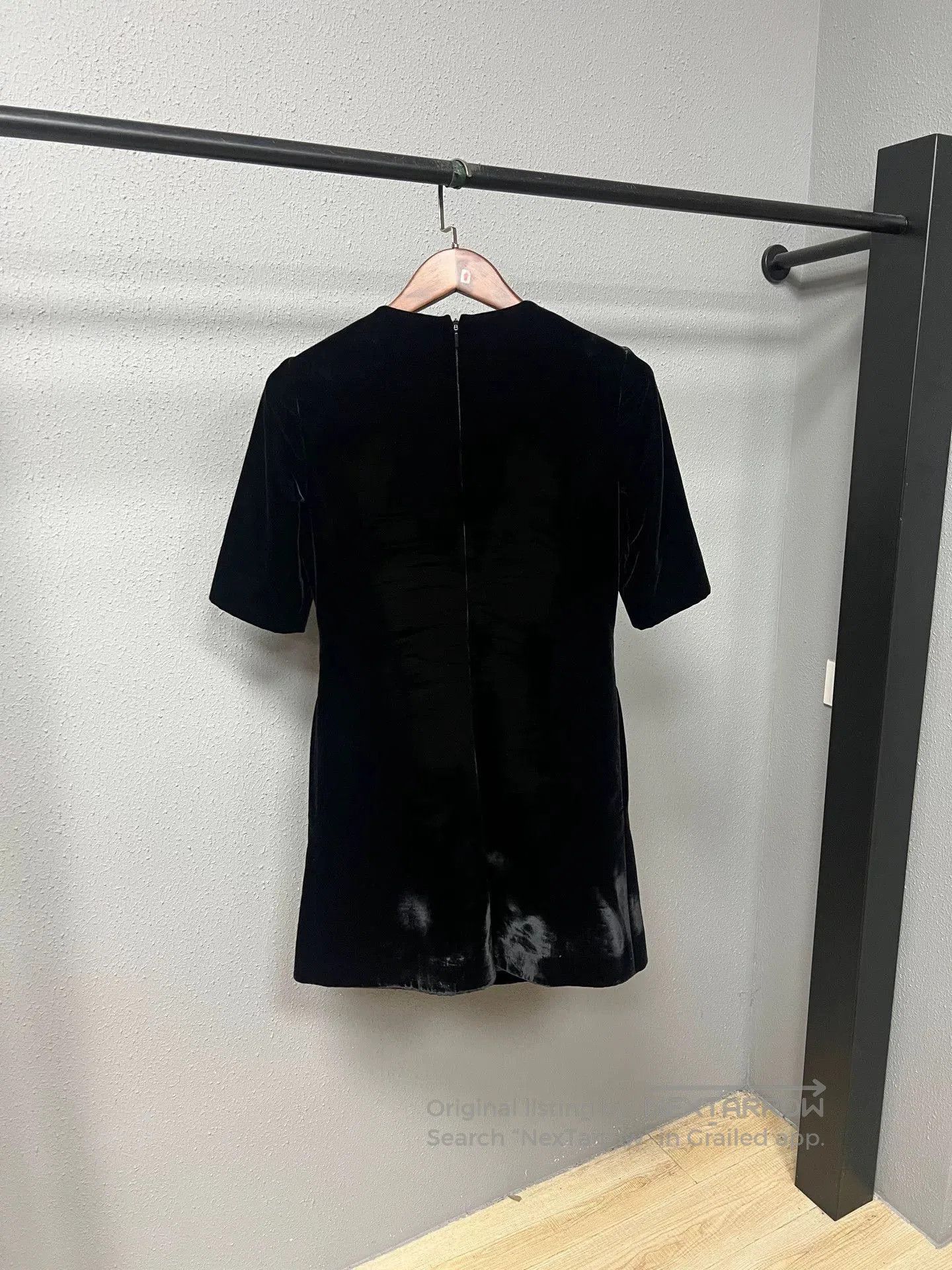 Yves Saint Laurent black velvet bow detail dress. Size M / US 6-8 / IT 42-44 - 2 Thumbnail