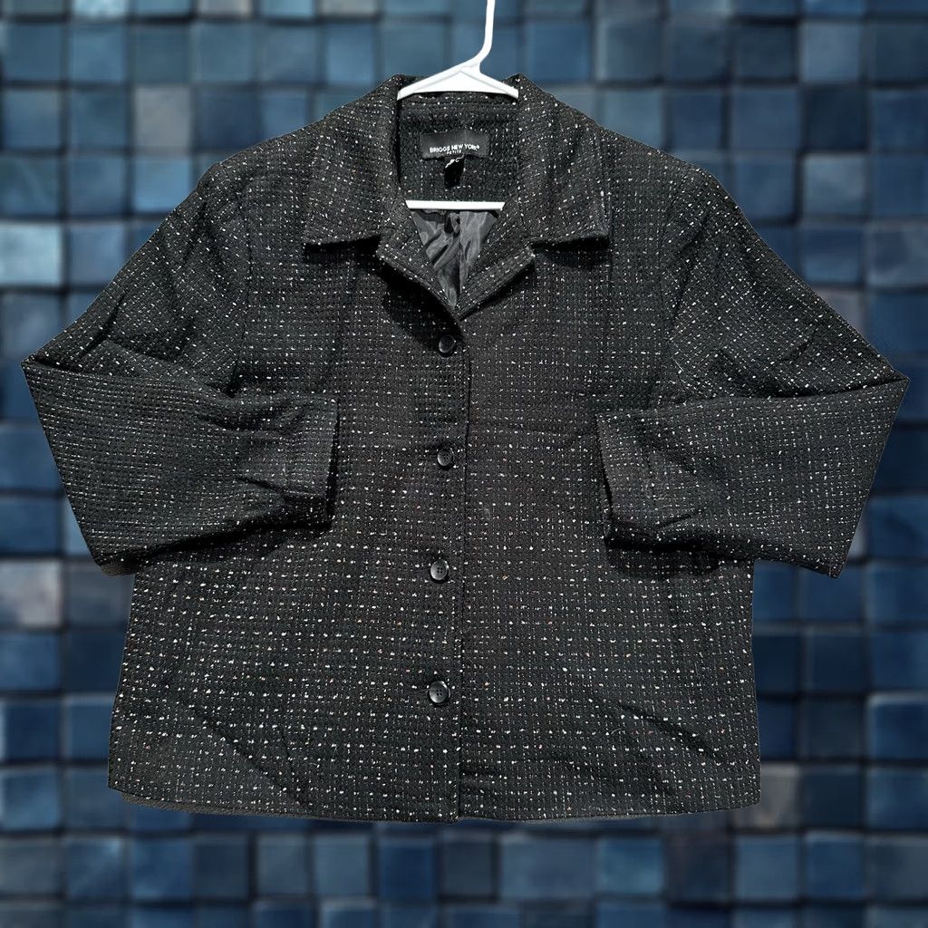 Vintage Briggs Blazer Womens Petite PL Black Solid Knit Lightweight Business Casual Career EUC Size L / US 10 / IT 46 - 1 Thumbnail