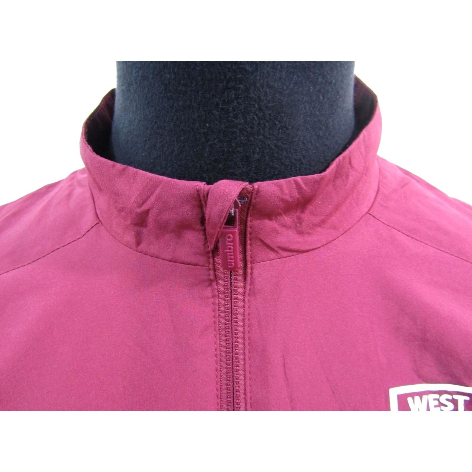 Umbro Umbro Mens Lightweight Jacket Jacket 42/44 Chest L MAROON 42/44 | UK L Mens Umbro West Hand United Lightweight Jacket Size US L / EU 52-54 / 3 - 3 Thumbnail