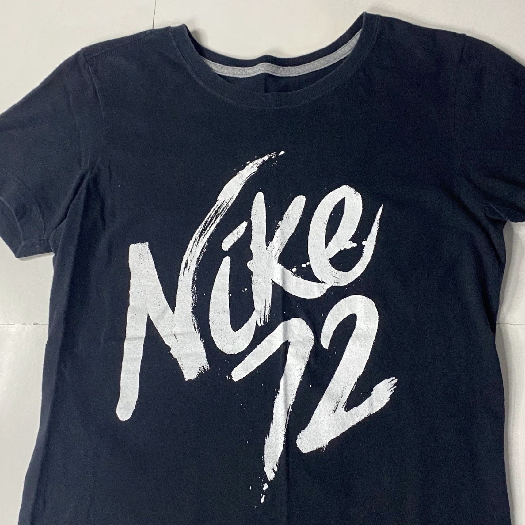 Nike VINTAGE Nike Shirt Womens Medium M Black 1972 T Shirt Short Sleeve Crew Neck Activewear Basketball Sports Slim Fit Size M / US 6-8 / IT 42-44 - 7 Thumbnail