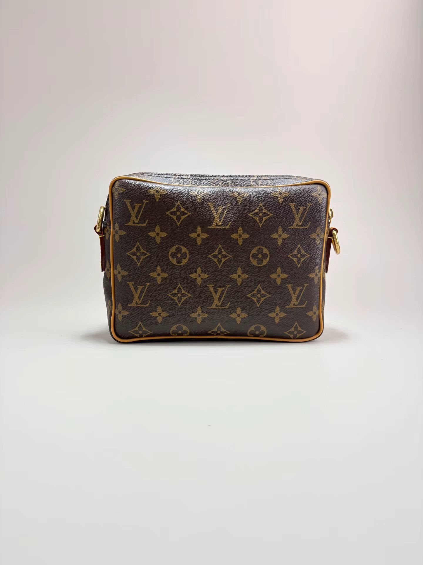 Louis Vuitton LOUIS VUITTON Monogram Messenger Bag K1 Size ONE SIZE - 2 Thumbnail