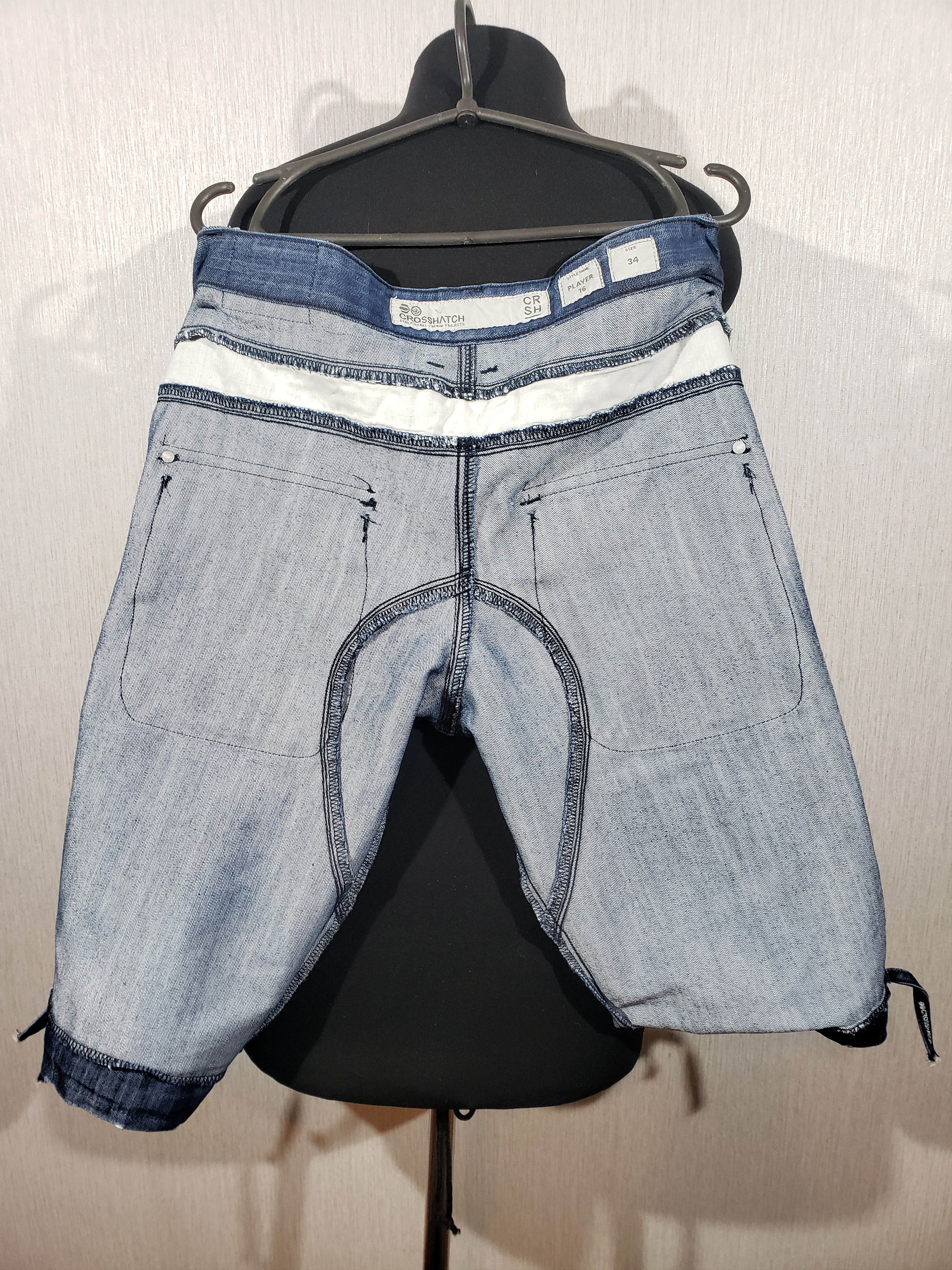 Designer × Jean Men's blue denim shorts with pockets. Size US 36 / EU 52 - 10 Thumbnail