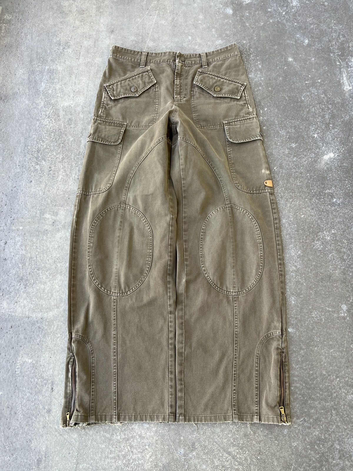 image of Army Of Me x Military Aw04 Archive Dolce & Gabbana Baggy Cargo Pants in Khaki, Women's (Size 30)