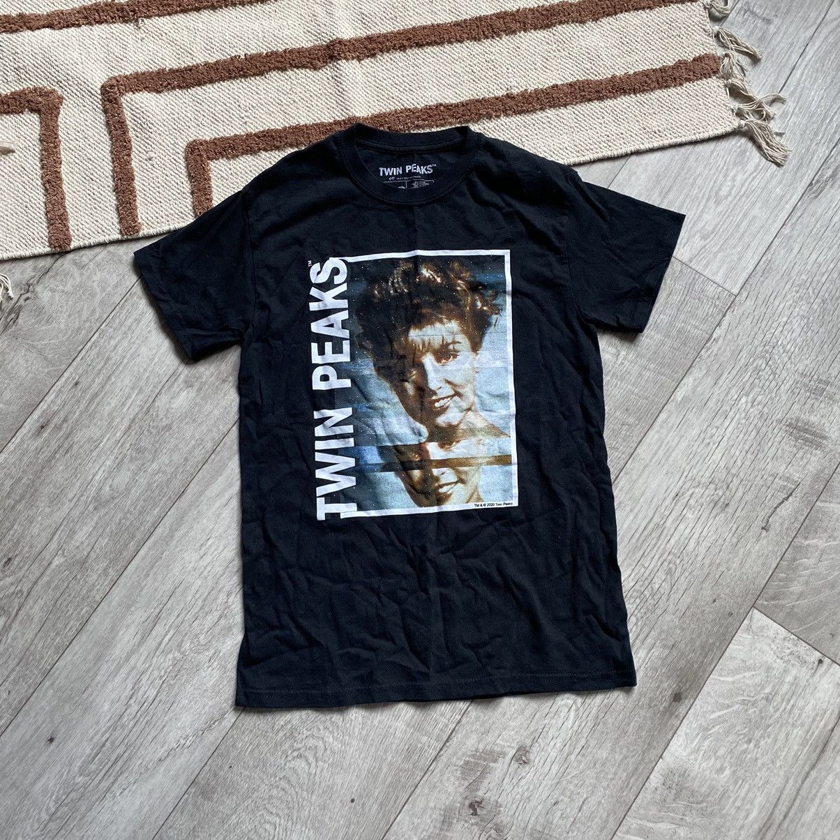 Other TWIN PEAKS GIRL FACE PRINT 30 YEARS T SHIRT Size US XS / EU 42 / 0 - 1 Thumbnail