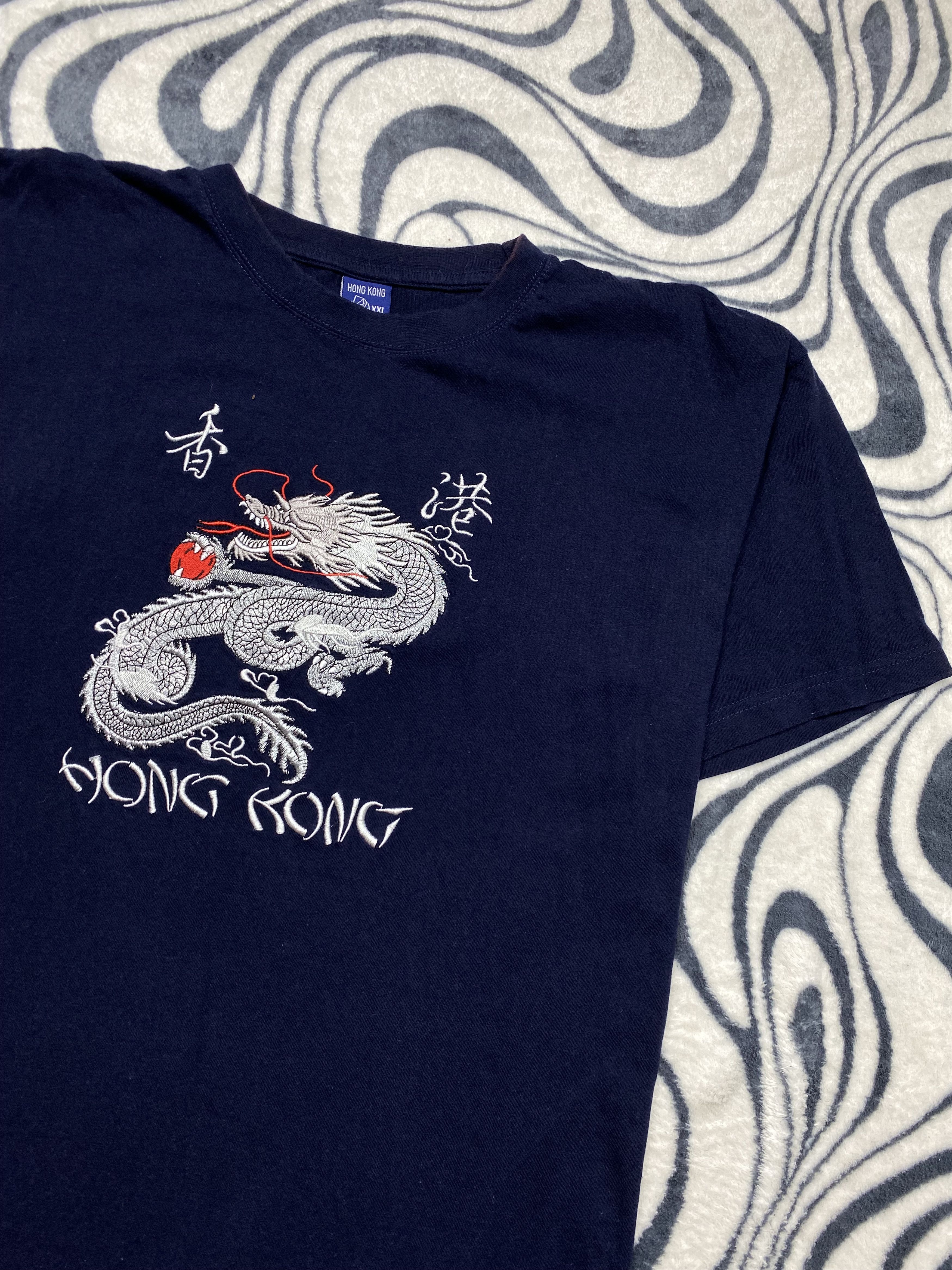 Japanese Brand Vintage Dragon Embroidered Logo T-Shirt Tee Size US XL / EU 56 / 4 - 2 Thumbnail
