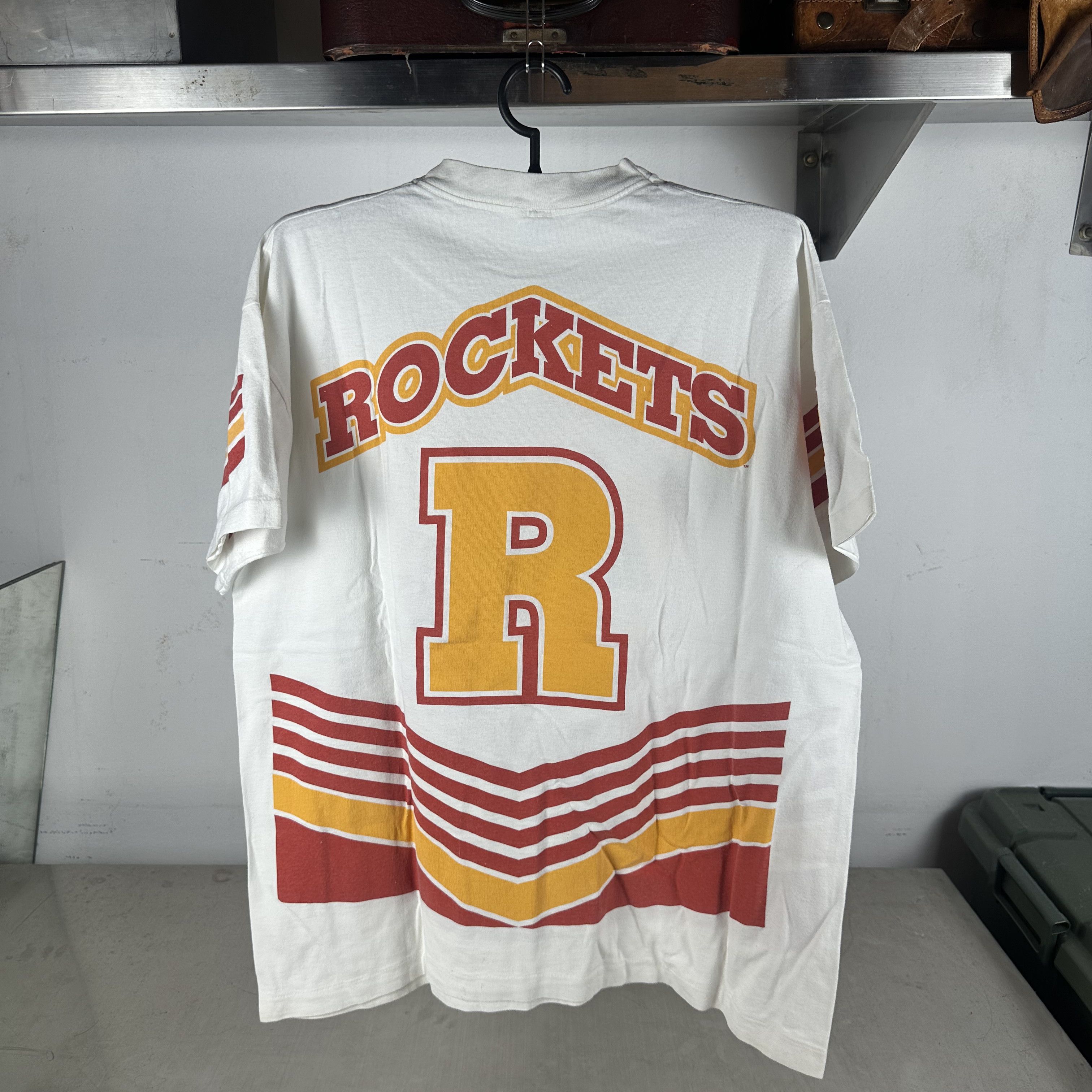 Vintage ​​​​1995 Houston Rockets NBA Champions AOP Salem T-shirt Size US XL / EU 56 / 4 - 3 Thumbnail