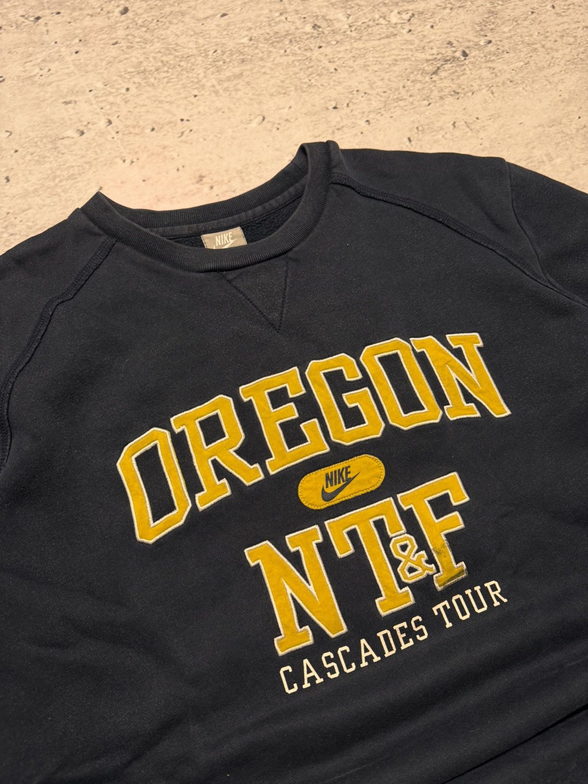 Nike × Vintage NIKE OREGON VINTAGE CENTER LOGO OVERSIZE BOXY SWEATSHIRT Size US XXL / EU 58 / 5 - 3 Thumbnail