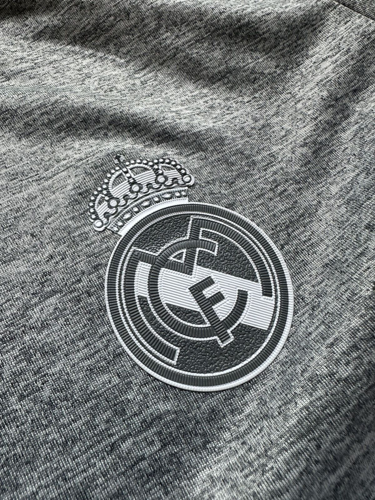 Adidas Adidas Real Madrid Soccer Jersey L Size US L / EU 52-54 / 3 - 5 Thumbnail