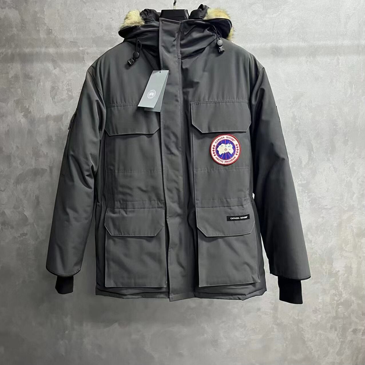 Canada Goose Canada Goose Retro Graphic Gray Heavy Coat s Men Size US S / EU 44-46 / 1 - 1 Thumbnail