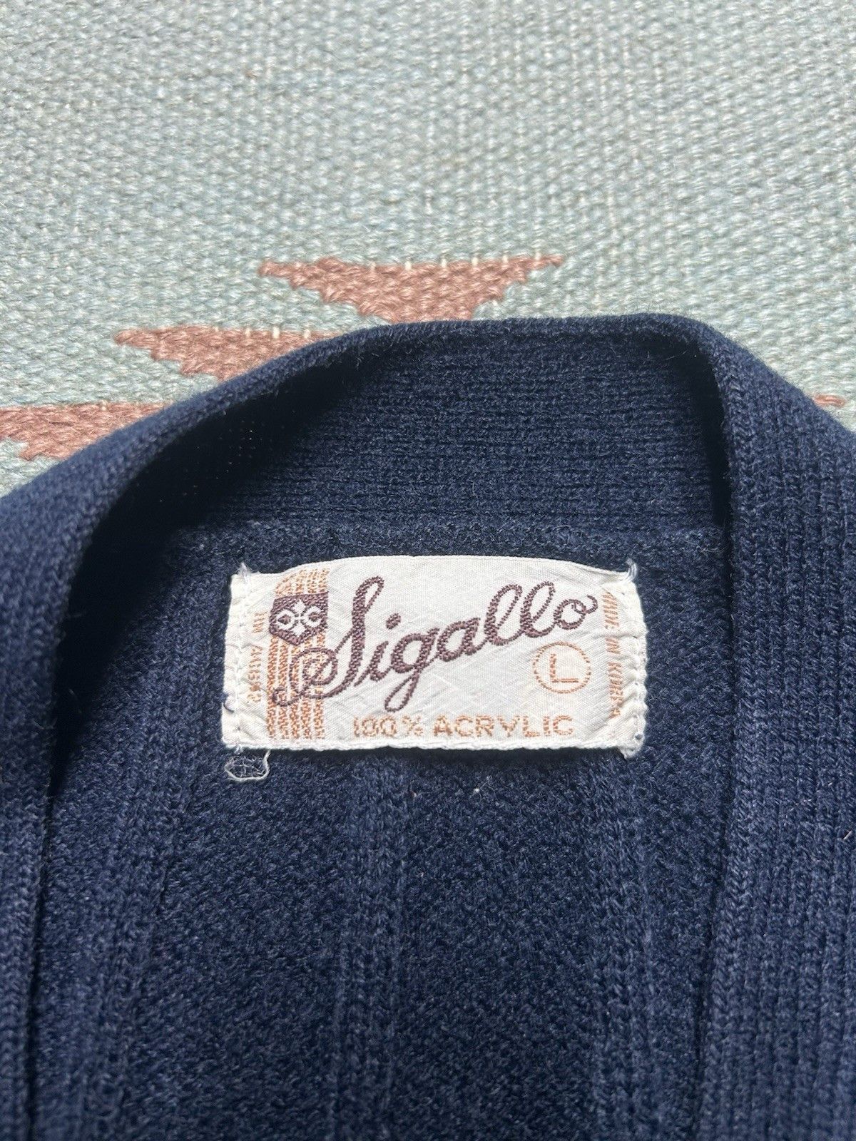Vintage 1970s cardigan sweater acrylic knit button ribbed navy large Size US L / EU 52-54 / 3 - 4 Thumbnail