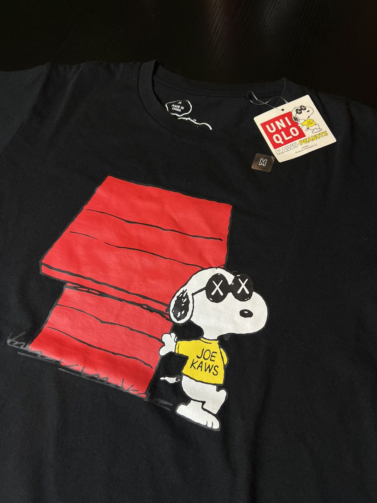 Kaws × Uniqlo Kaws x Uniqlo x Peanuts Size US M / EU 48-50 / 2 - 3 Thumbnail