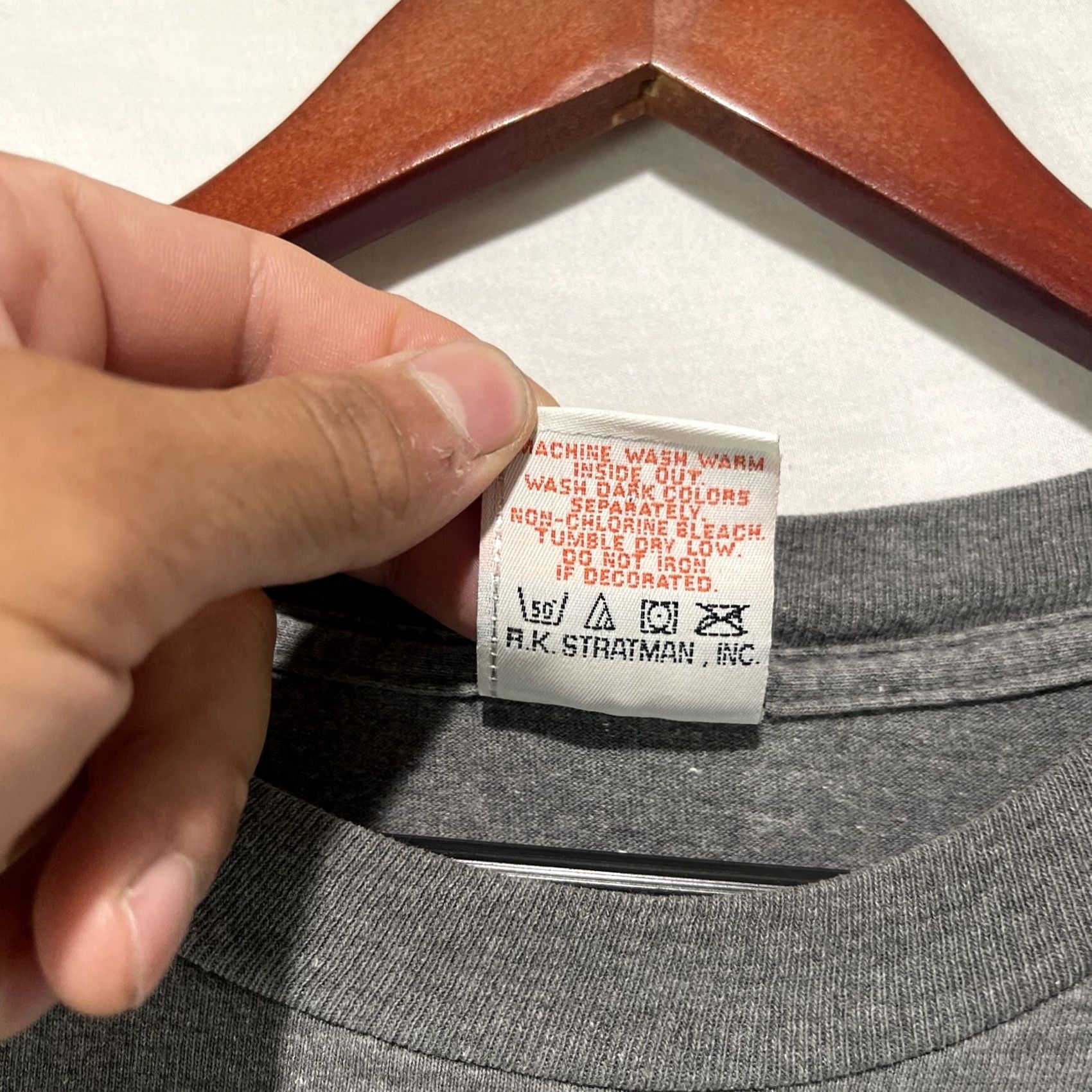 Harley Davidson VINTAGE Harley-Davidson Shirt Mens 2XL Gray USA 100 Years 2003 Harley-Davidson Shirt Mens 2XL Gray USA 100 Years 2003 Size US XXL / EU 58 / 5 - 7 Thumbnail