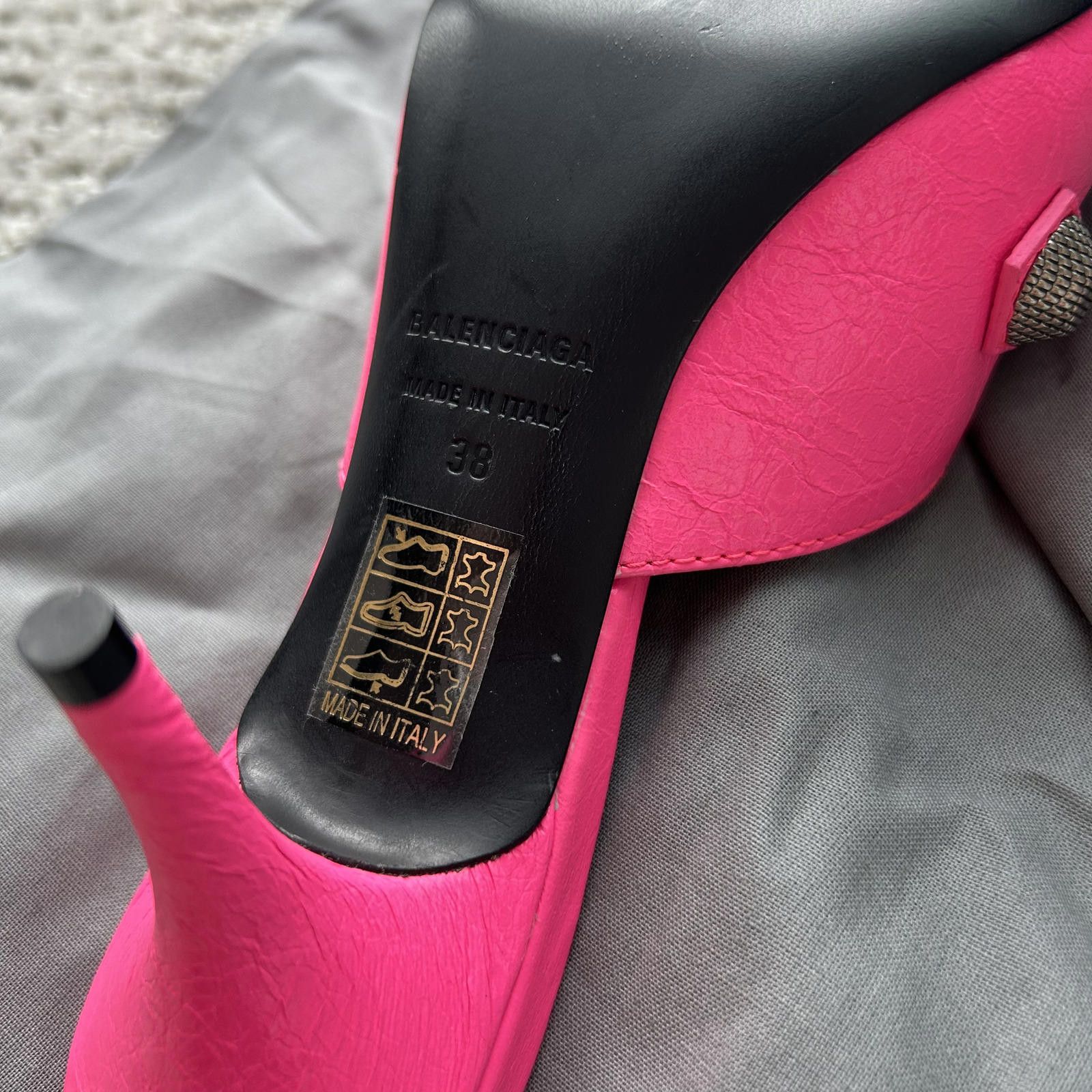 Balenciaga Balenciaga Fluo Pink Cage Mule M70 Heels Size 38 Size US 8 / IT 38 - 7 Thumbnail