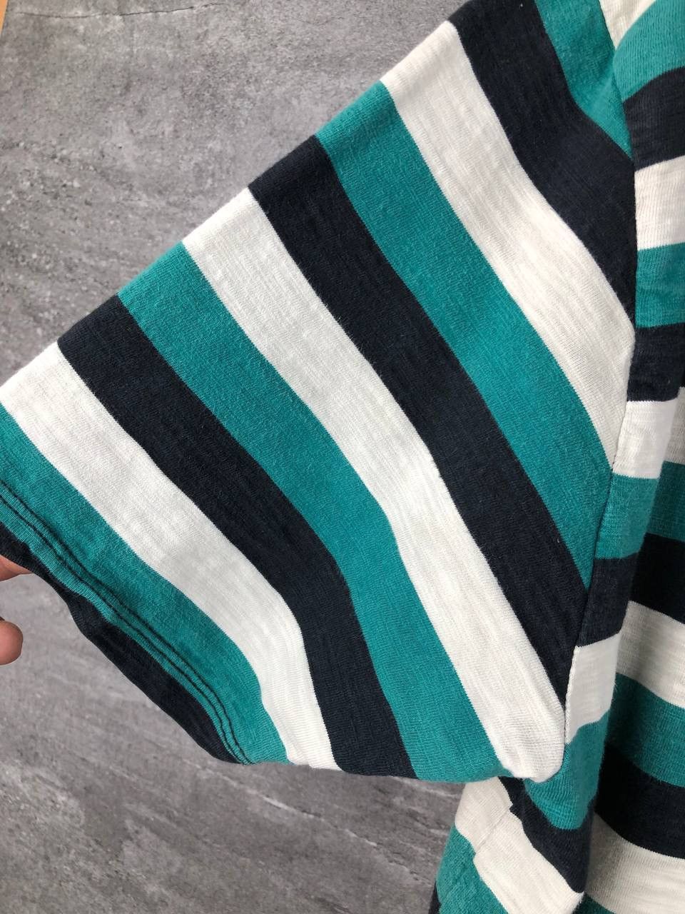Guess Vintage Guess Los Angeles Striped Logo Embroidered t shirt Size US M / EU 48-50 / 2 - 16 Thumbnail