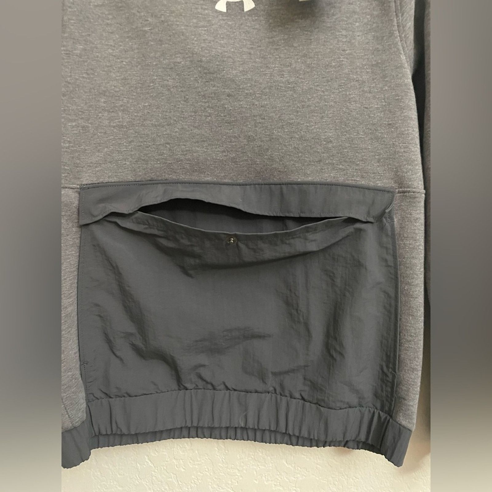 Under Armour Under Armour Youth Gray Hoodie kangaroo pocket Youth Large Size US L / EU 52-54 / 3 - 4 Thumbnail
