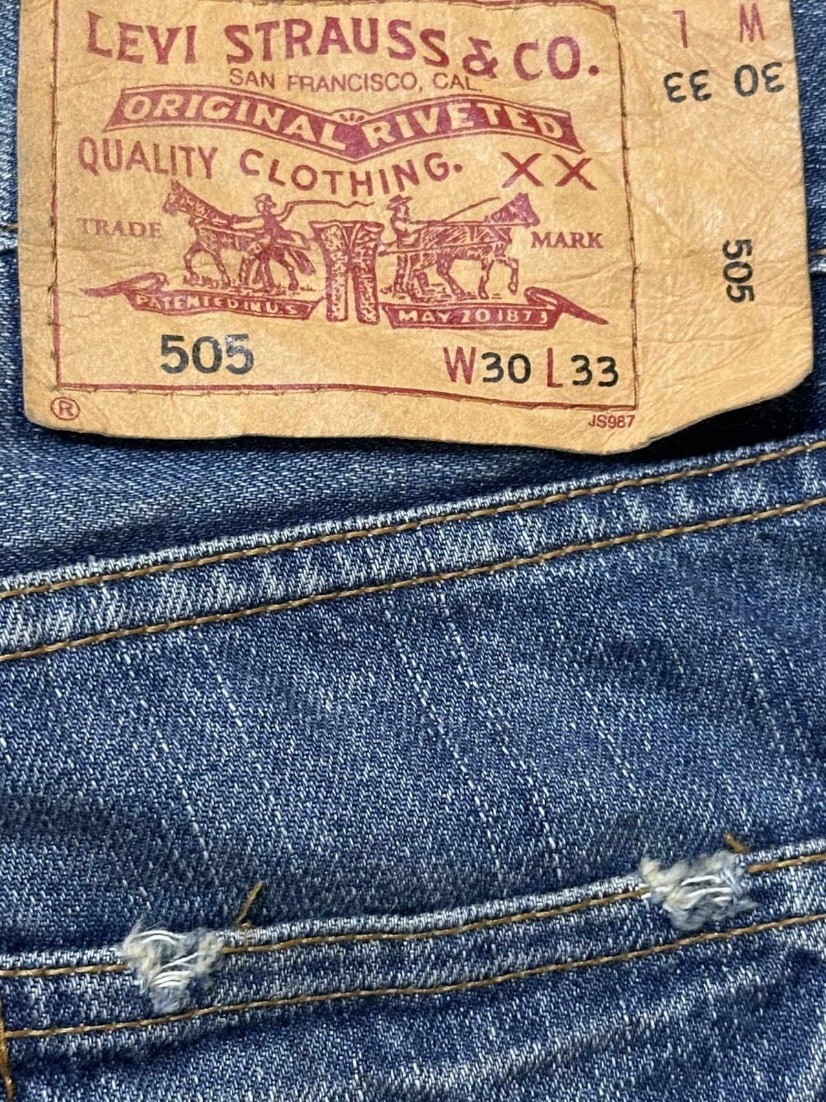 Levi's Vintage Levis 505 Blue Faded Wash Distressed Style Jeans Size US 32 / EU 48 - 8 Thumbnail