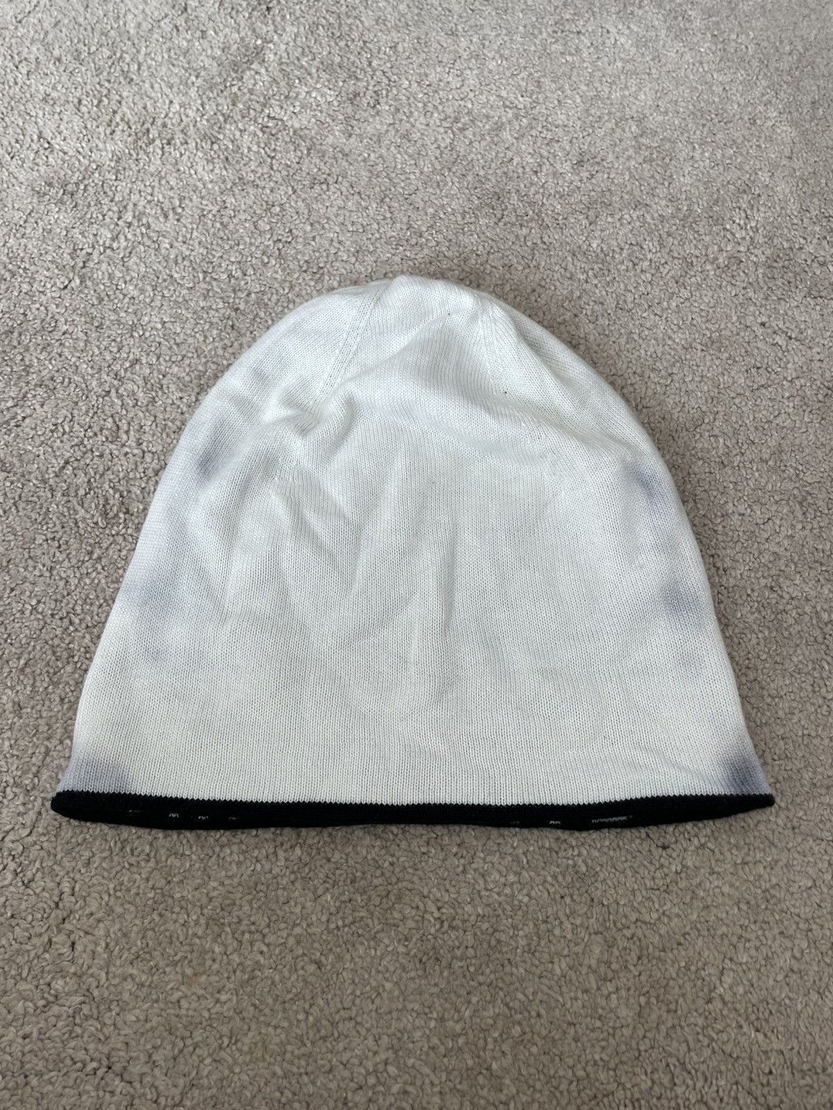 Givenchy Faded Givenchy banie hat big logo Size ONE SIZE - 7 Thumbnail