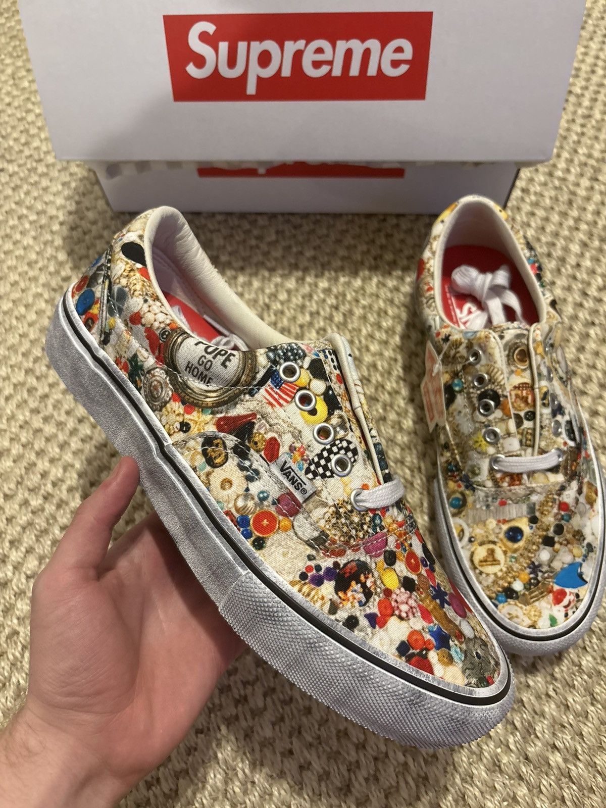 Supreme × Vans Supreme Mike Kelly Vans Era White size 9.5 Size US 9.5 / EU 42-43 - 1 Thumbnail