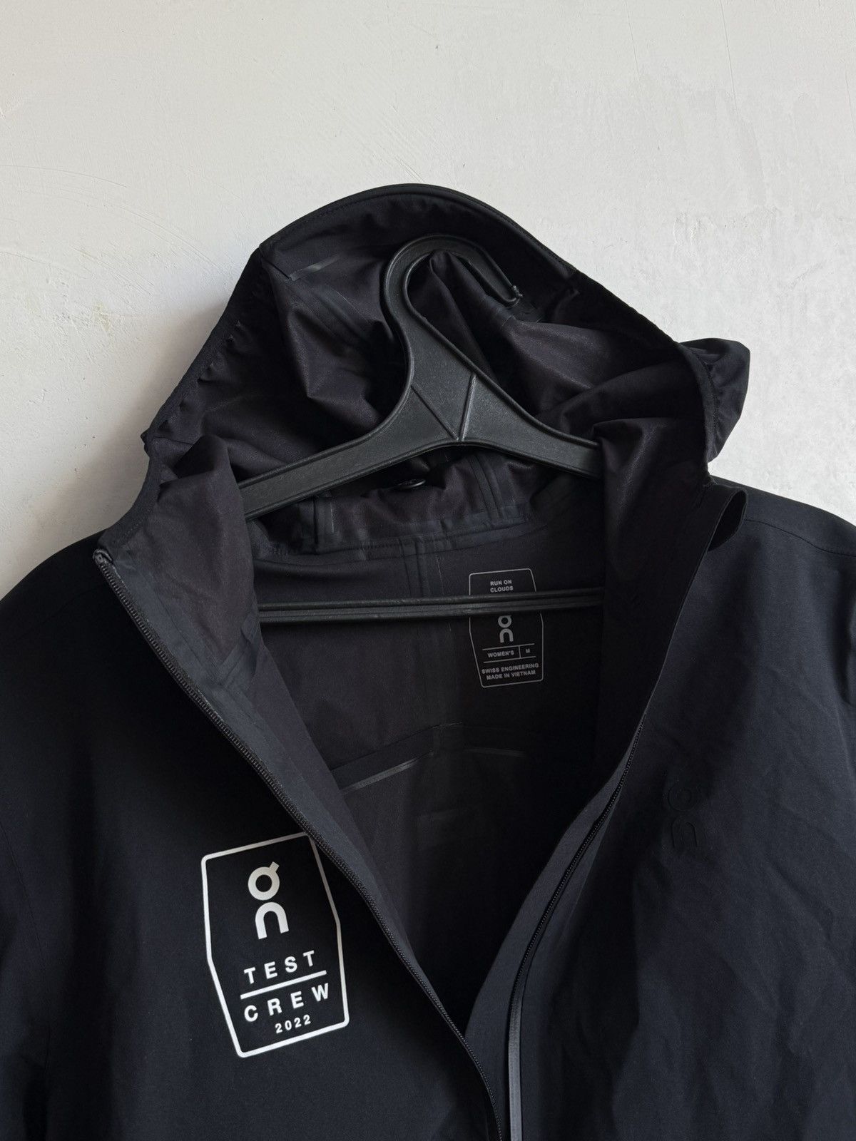 On On Running Warerproof Anorak Women’s jacket size M NWT Size M / US 6-8 / IT 42-44 - 8 Thumbnail