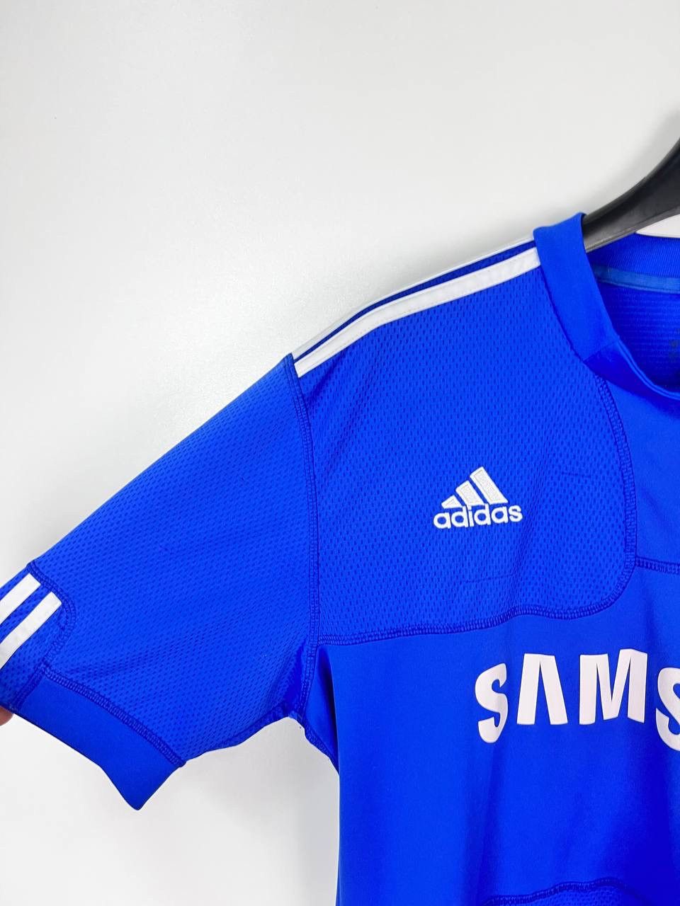 Vintage Chelsea Adidas Lampard 8 jersey t-shirts size M Size US M / EU 48-50 / 2 - 4 Thumbnail