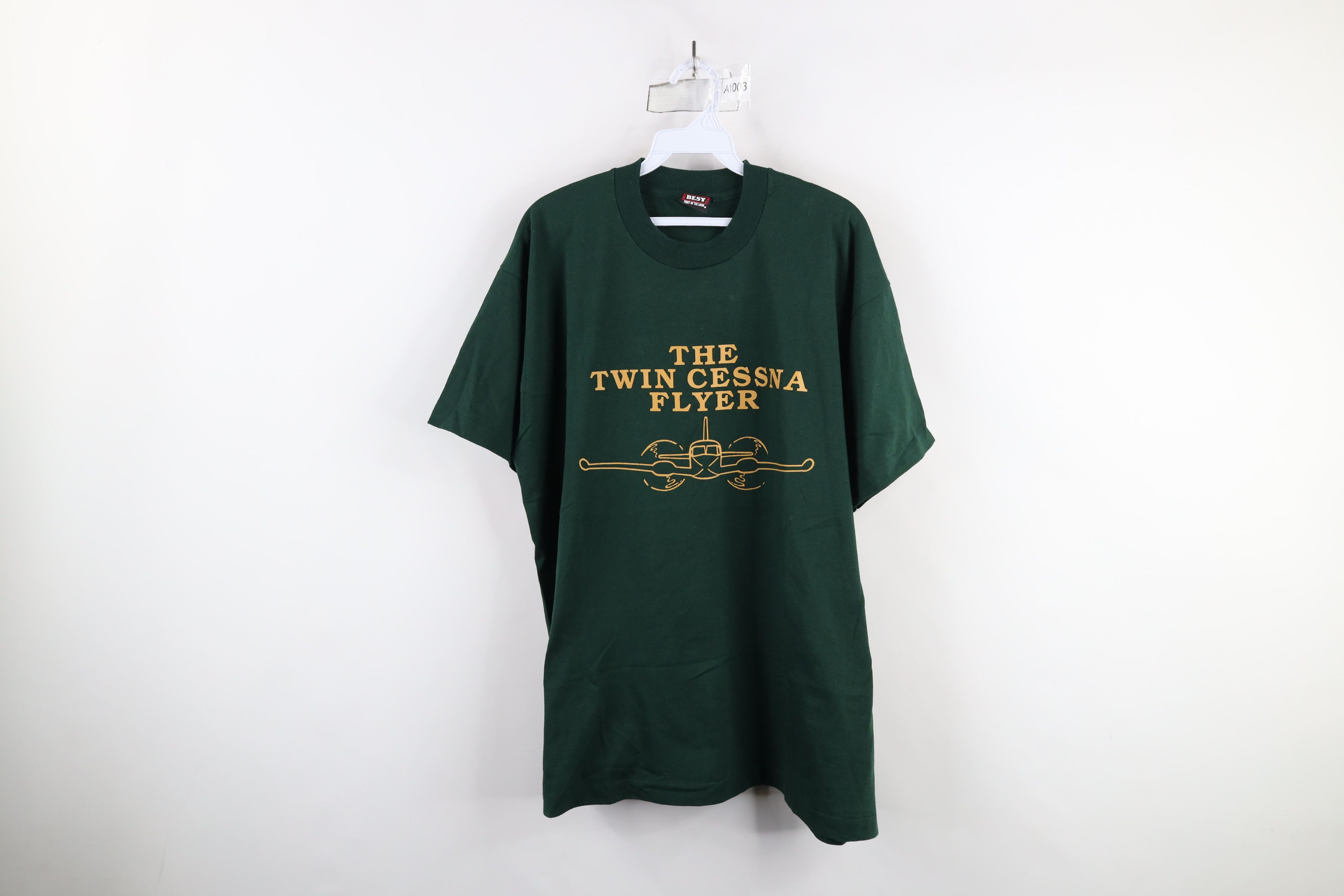 Vintage Vintage 90s Streetwear Twin Cessna Flyer Airplane T-Shirt Size US XL / EU 56 / 4 - 1 Thumbnail