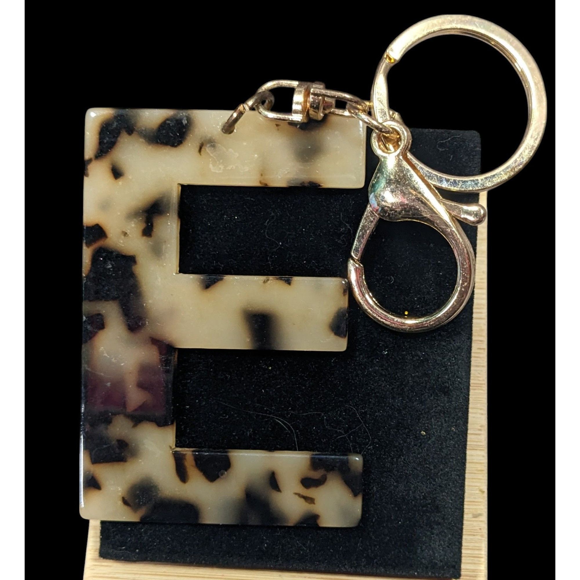 Other Tortoise Pattern Large Letter E Fashion Keychain Size ONE SIZE - 1 Thumbnail