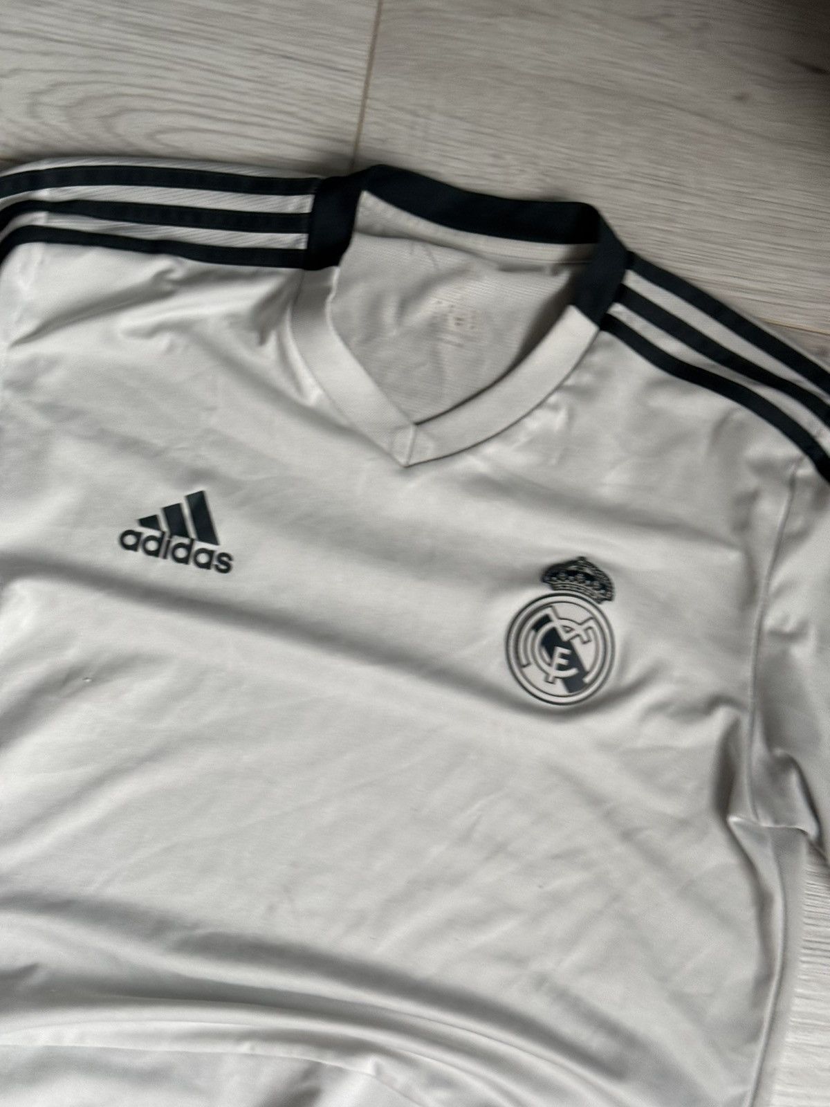 Adidas Vintage adidas Jersey T-Shirt Real Madrid Size US S / EU 44-46 / 1 - 2 Thumbnail