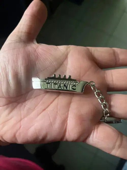 Indigo Keychain 3D Titanic Cruise Ship Model Keychain Size ONE SIZE - 4 Thumbnail