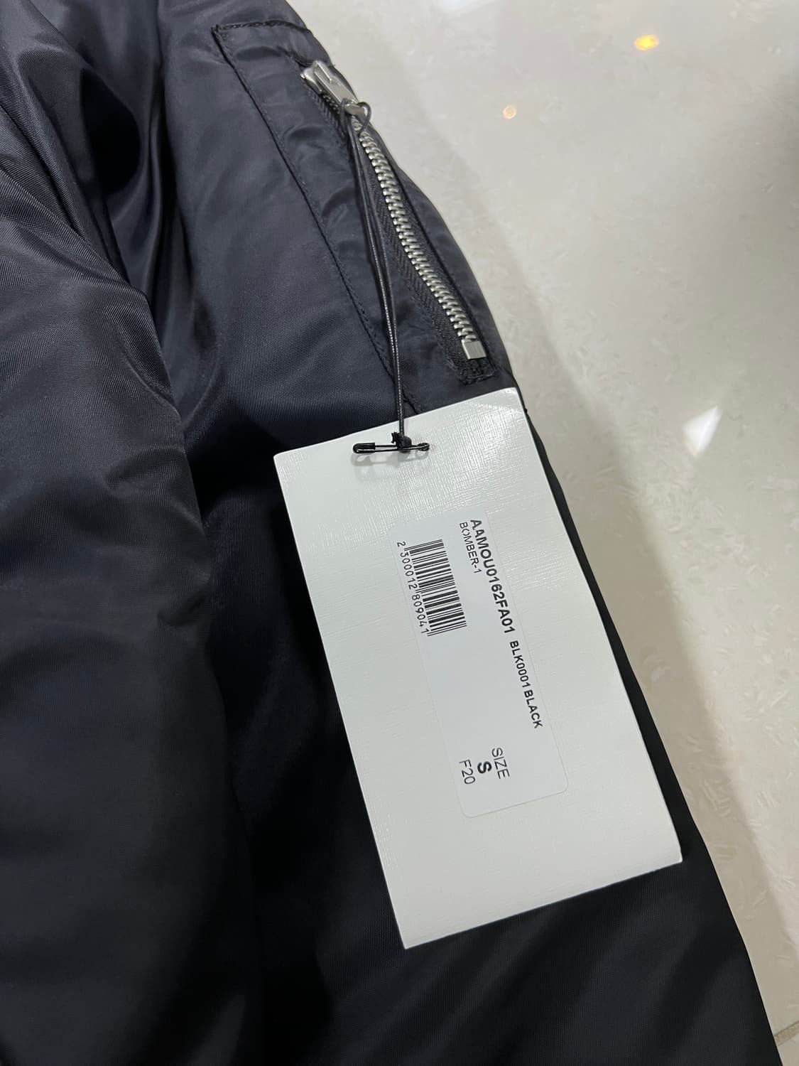 1017 ALYX 9SM 1017 Alyx 9SM Nylon Bomber Jacket Size US S / EU 44-46 / 1 - 8 Thumbnail