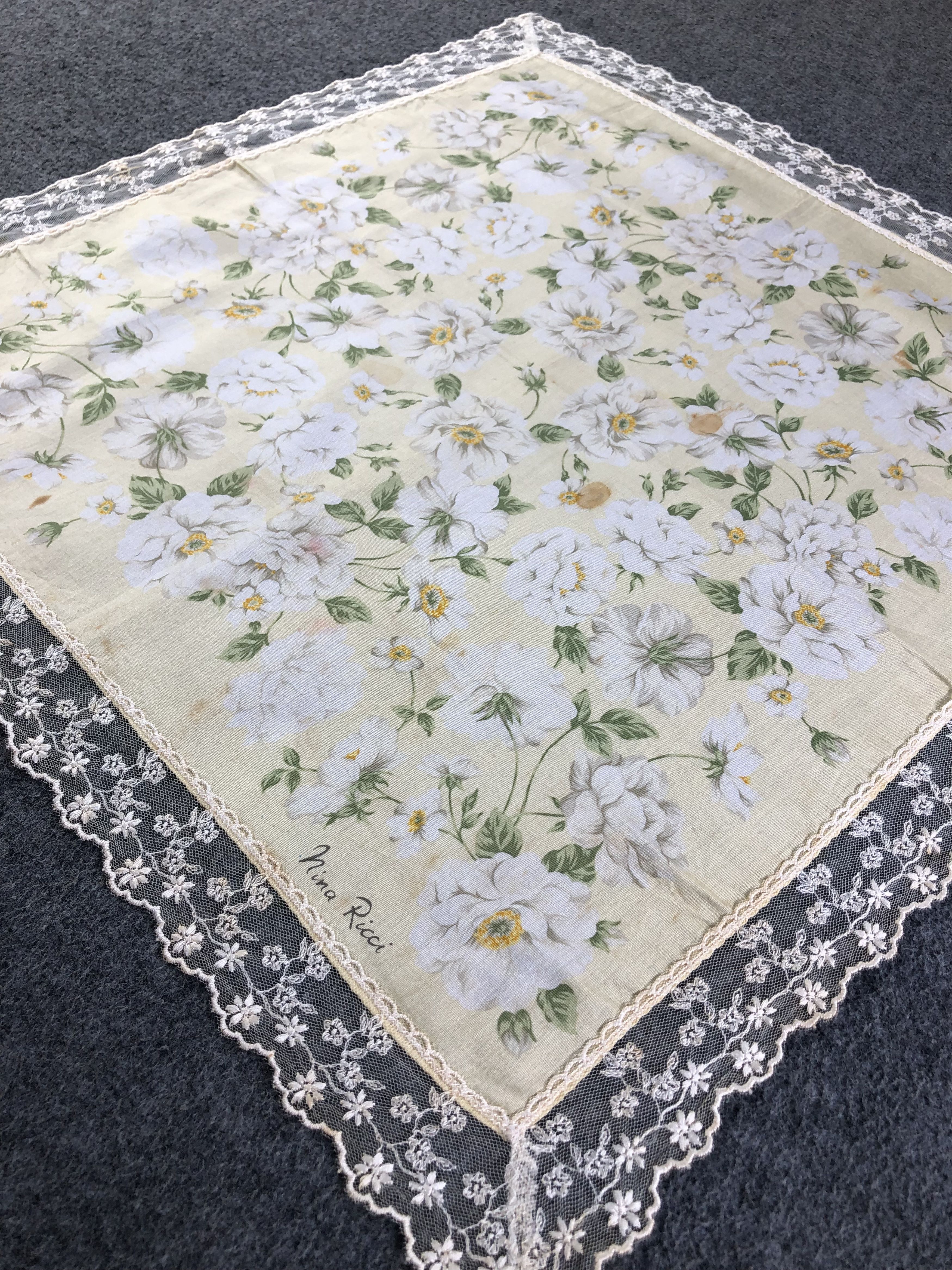 Nina Ricci Nina Ricci Handkerchief / Bandana / Neckerchief C378 Size ONE SIZE - 3 Thumbnail