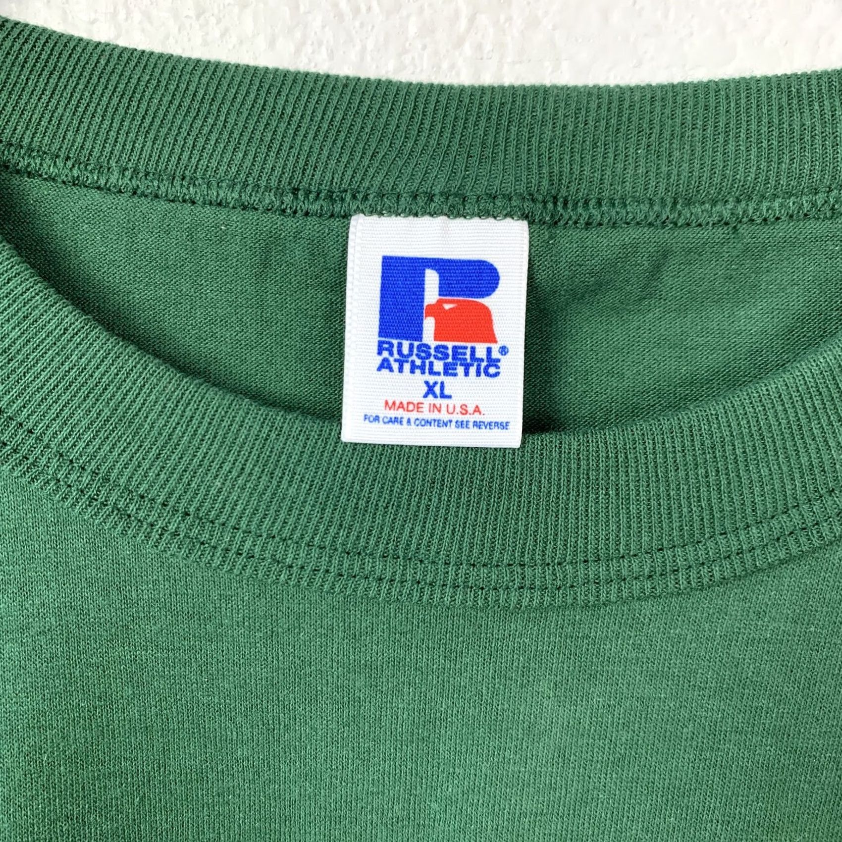 Russell Athletic VINTAGE Russell Athletic Men XL Green Short Sleeve Crew Neck T-Shirt USA Size US XL / EU 56 / 4 - 4 Thumbnail