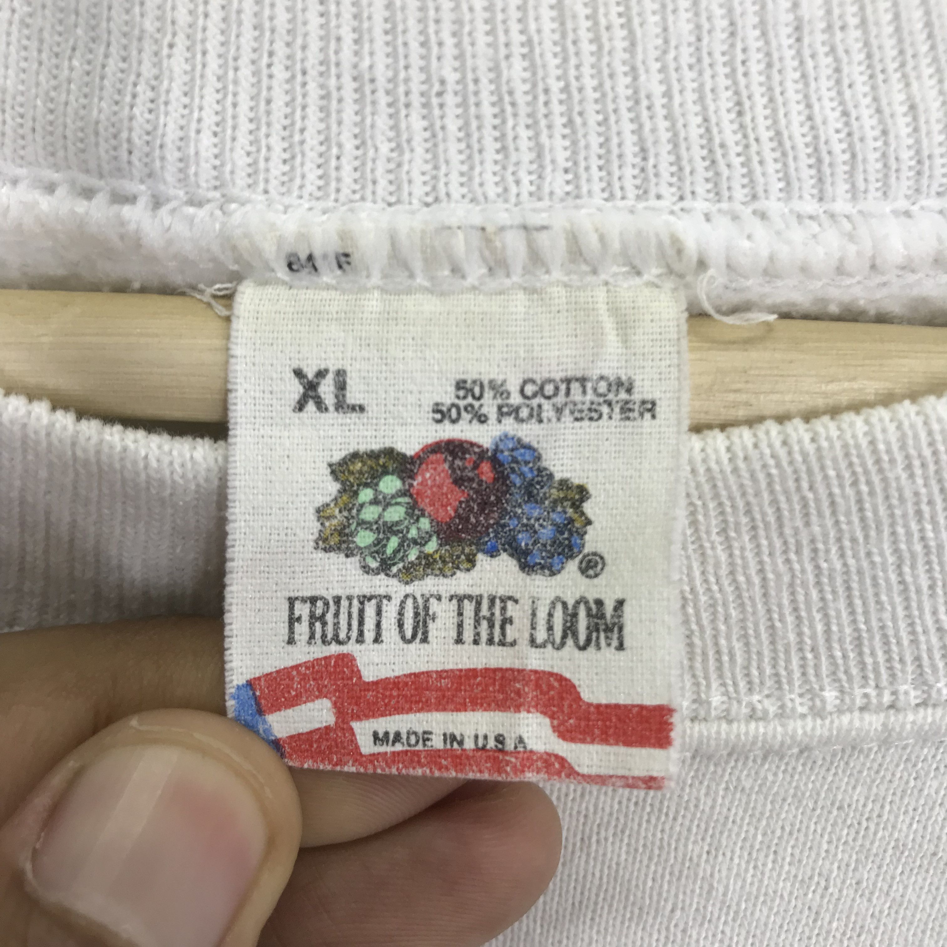 Jungles Vintage 90's The Jungle White Sweatshirt Large - 475 Size US L / EU 52-54 / 3 - 11 Thumbnail