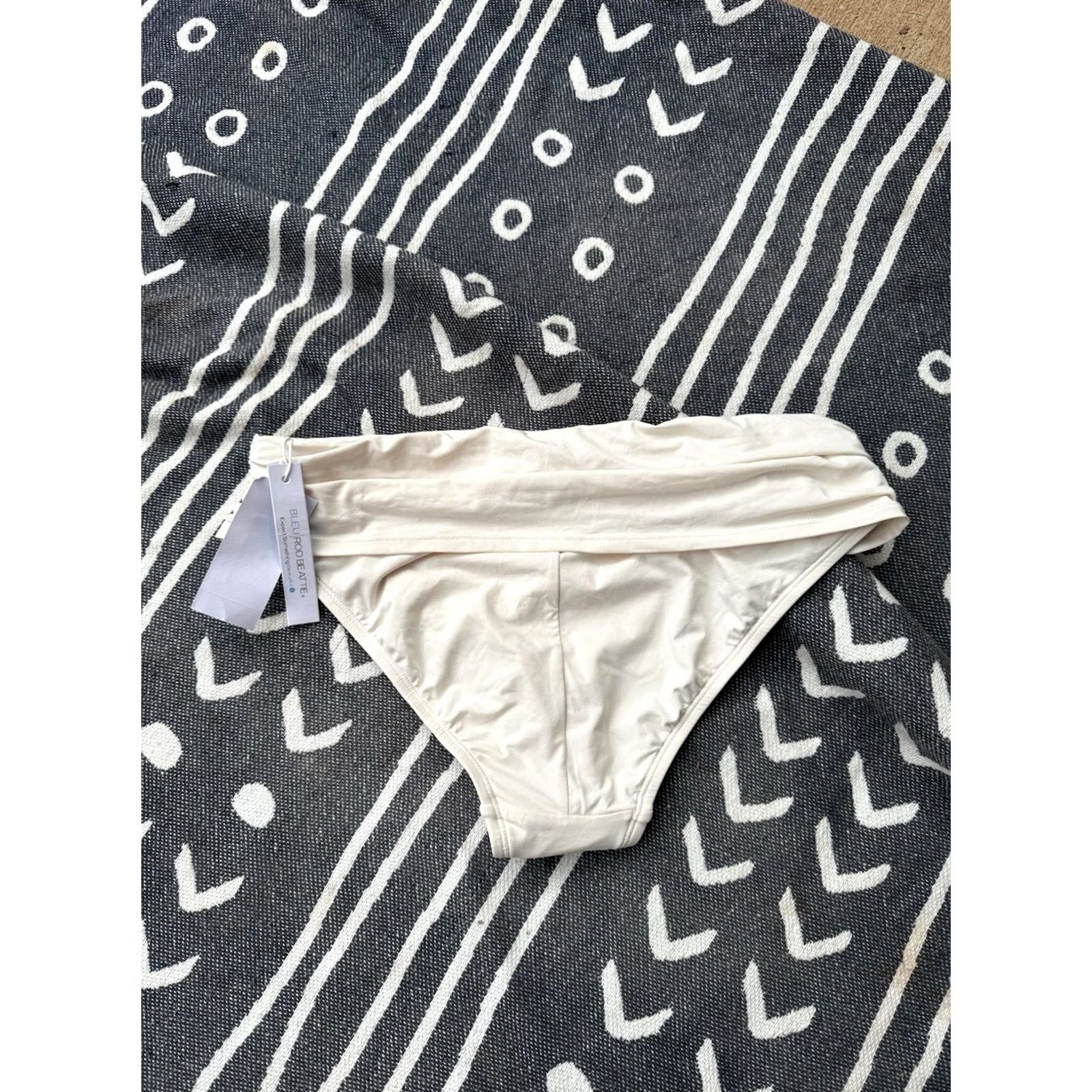 Vintage Bleu Rod Beattie Bottom Swimsuit 8 Ivory Cream Women Regular Size New With Tag Size 30" / US 8 / IT 44 - 6 Thumbnail