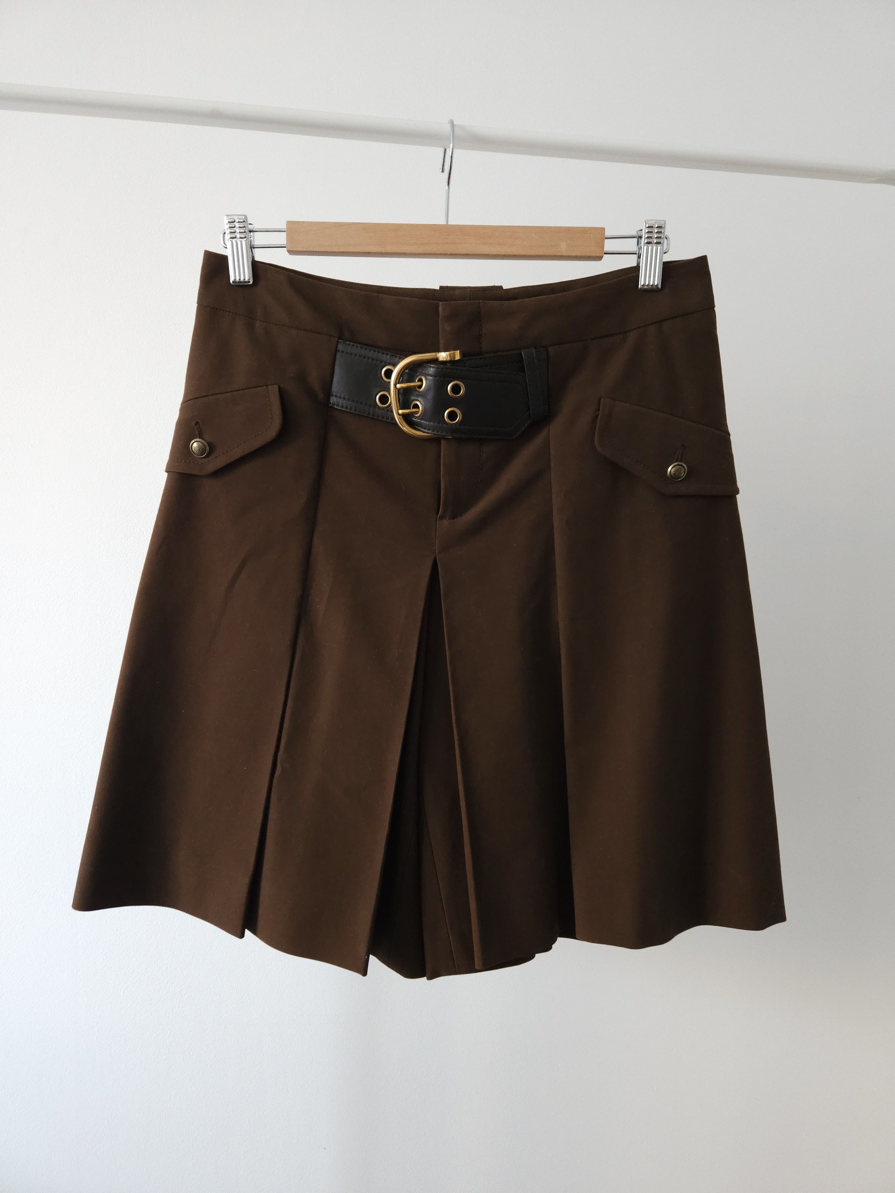 Gucci SS2008 Gucci belted pleated high waisted wide leg shorts Size 27" / US 4 / IT 40 - 1 Thumbnail