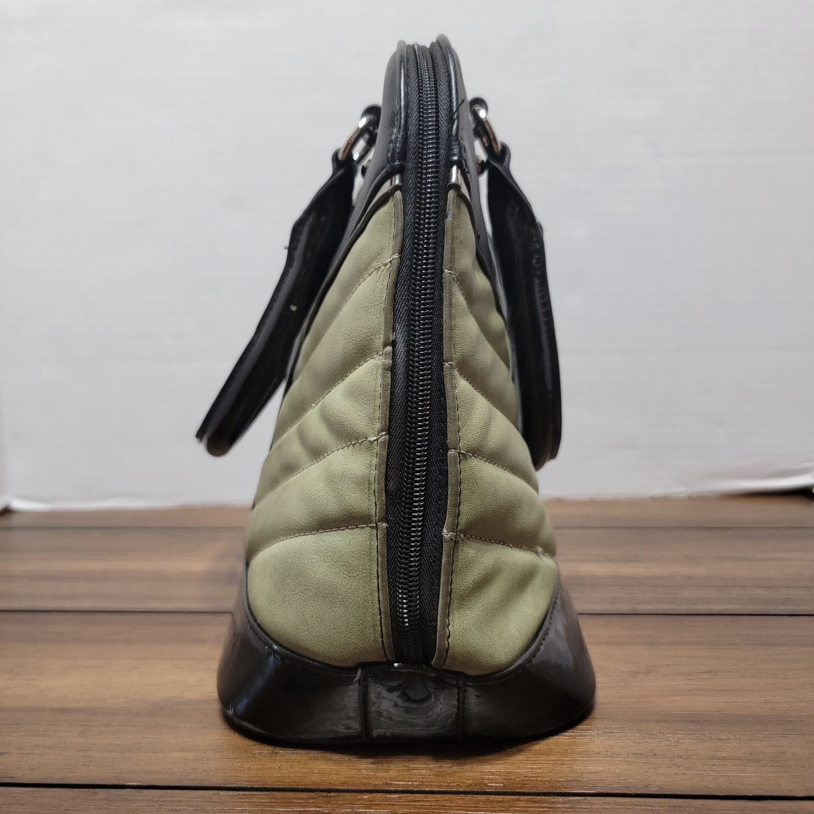 Star Wars Star Wars Black & Green Purse w/ Rebel Alliance Emblem Size ONE SIZE - 7 Thumbnail