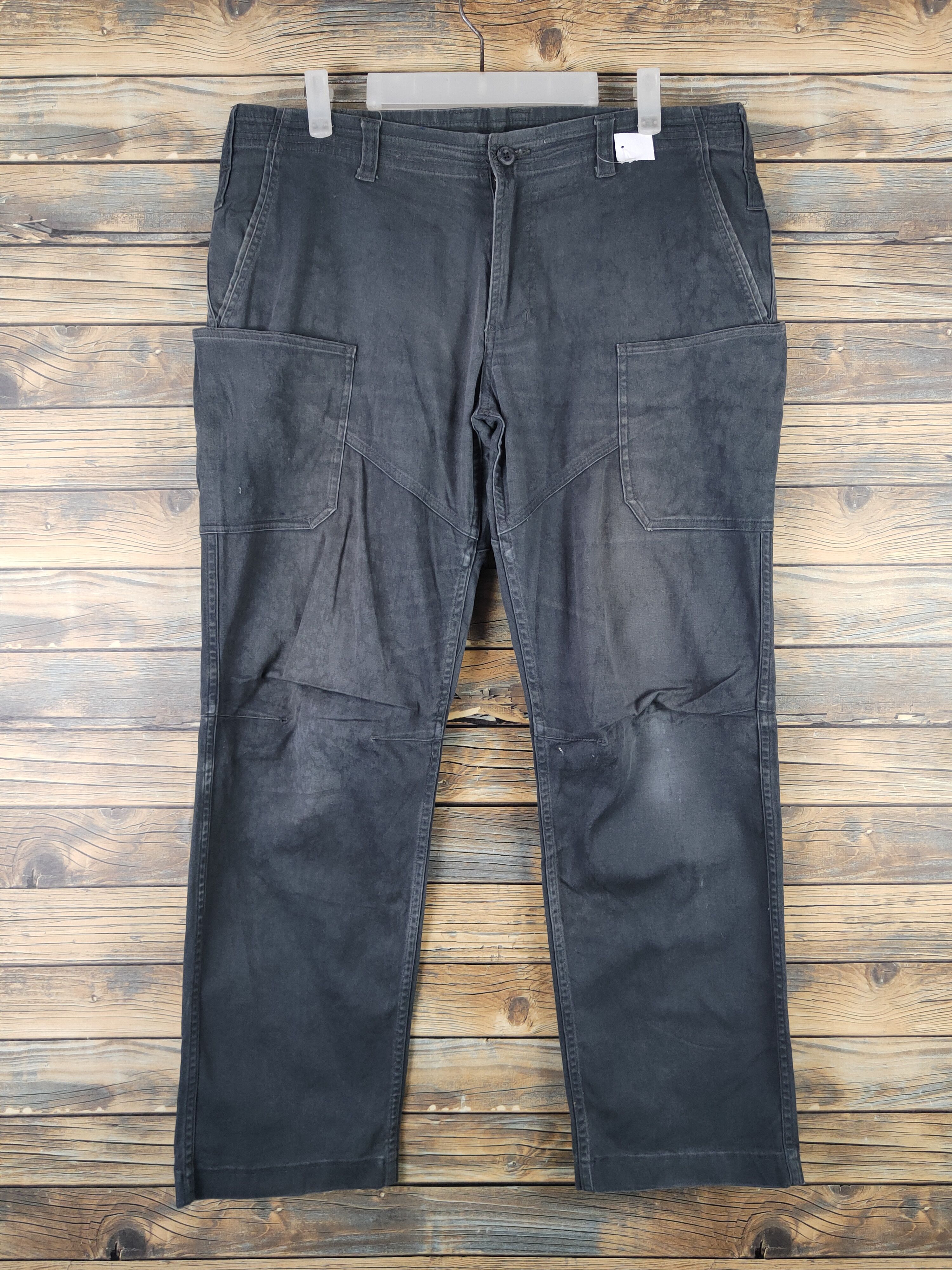 Japanese Brand DL Gladiator Black Faded Multipocket Cargo Pants #2345 Size 34" / US 12 / IT 48 - 1 Thumbnail