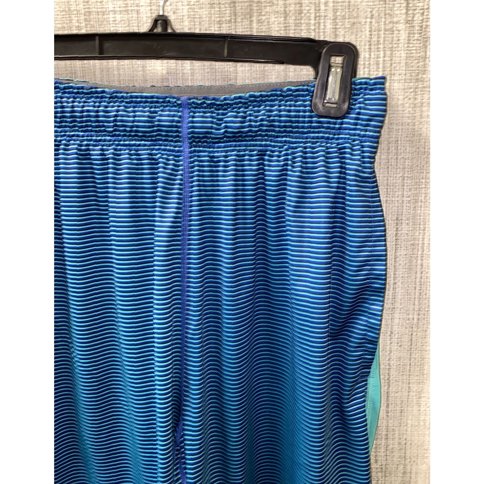 Nike Nike Dri-Fit Mens Blue Striped Basketball Shorts S Regular Athletic Basketball Shorts Mens Blue Nike Dri-Fit Striped Shorts S Size US 29 - 2 Thumbnail
