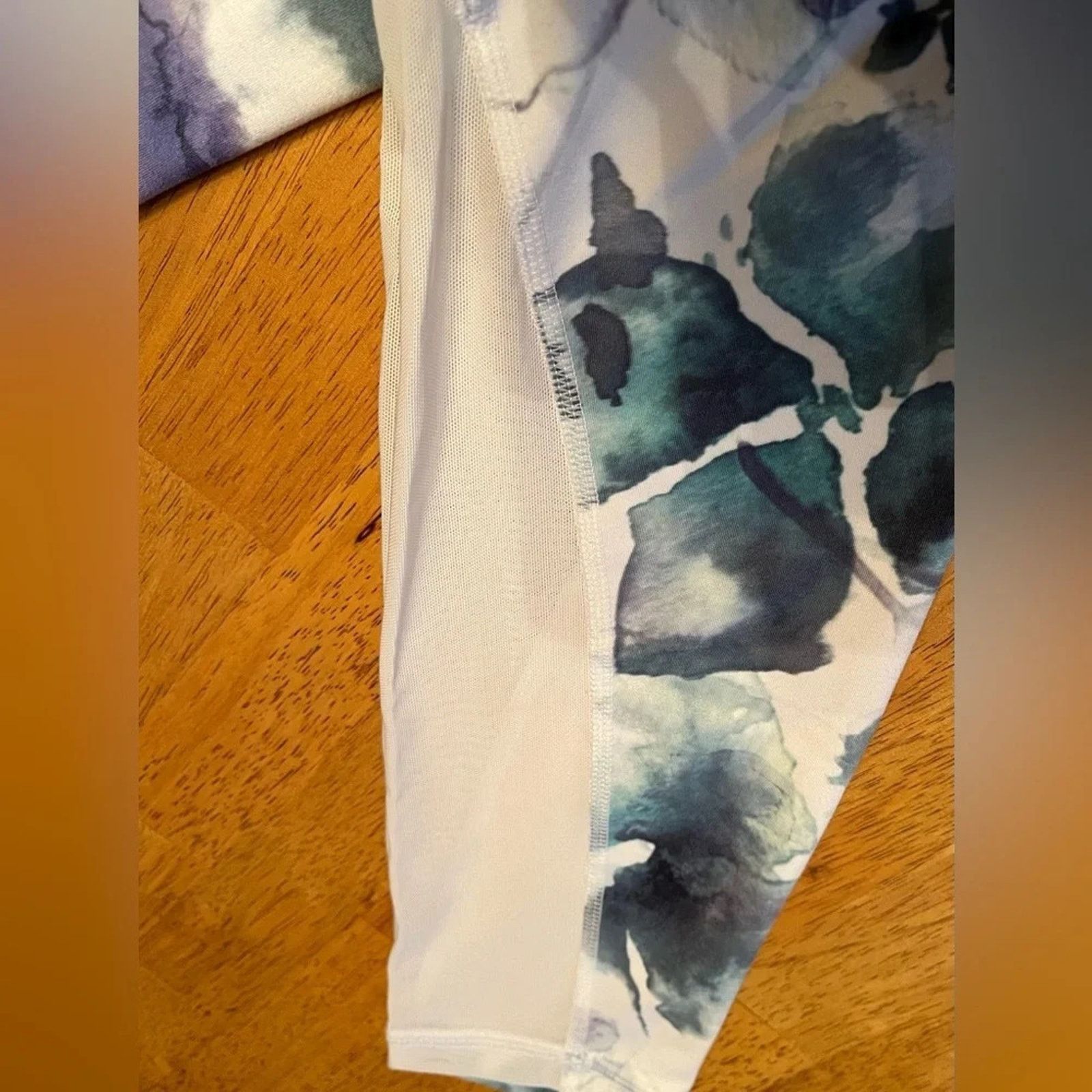 Athleta Athleta Mudra high waisted white floral leggings, size XS Size 26" / US 2 / IT 38 - 5 Thumbnail