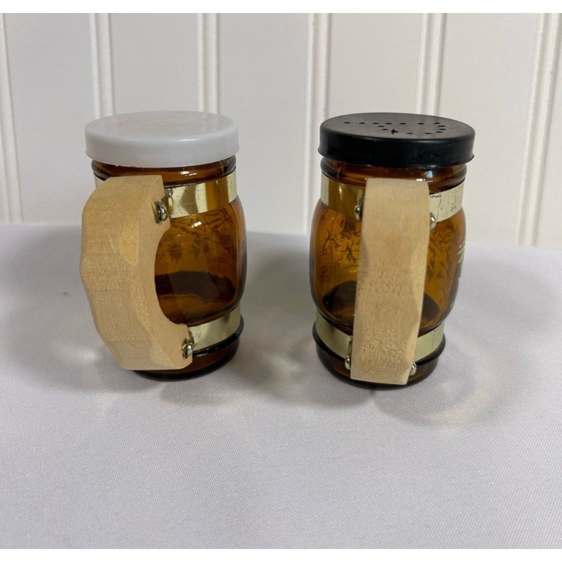 Other Vintage Set of Brown HAWAII Salt & Pepper Shakers NWOT Size 26 - 2 Thumbnail