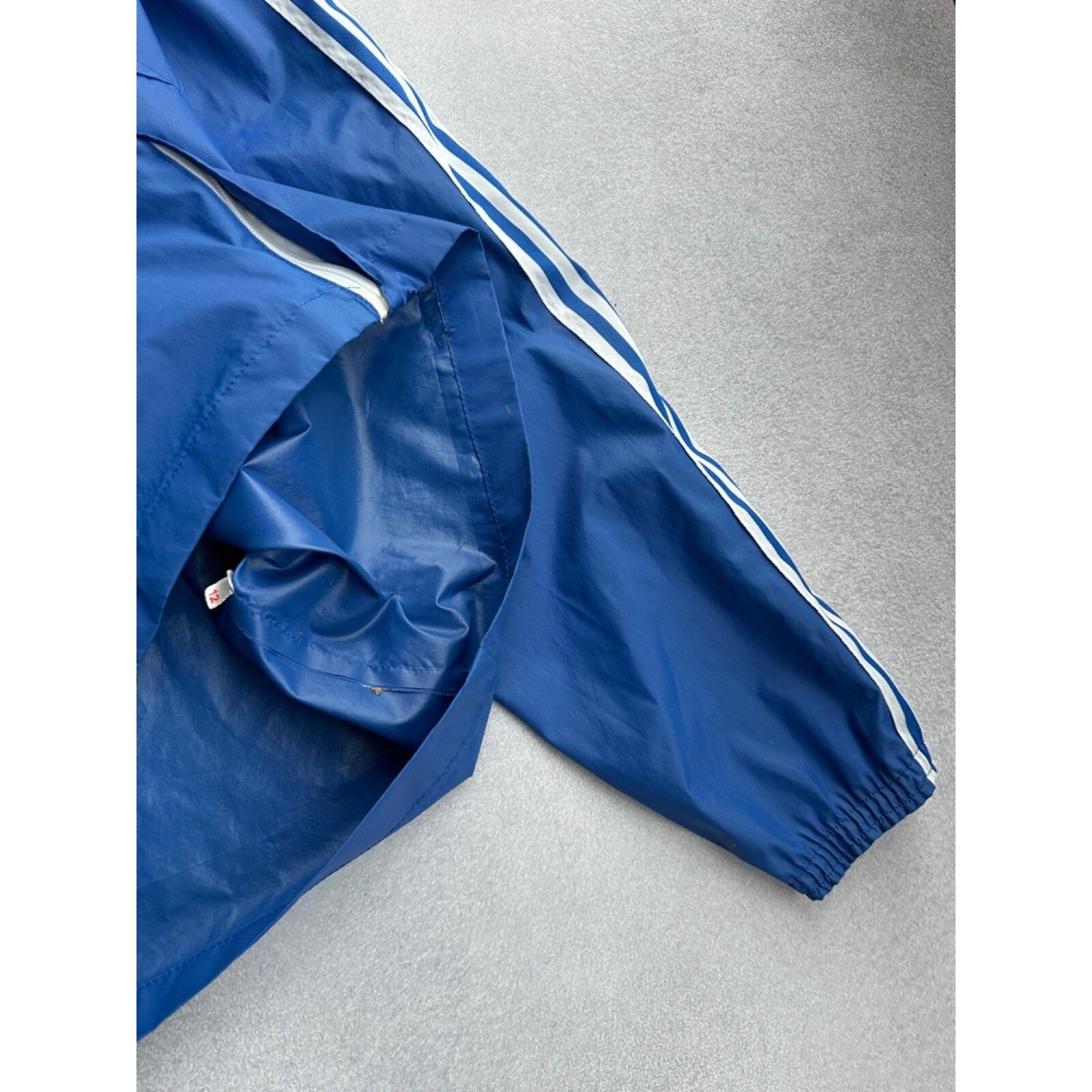 Adidas VTG Adidas Ventex Nylon Navy Striped Jacket Size US M / EU 48-50 / 2 - 12 Thumbnail