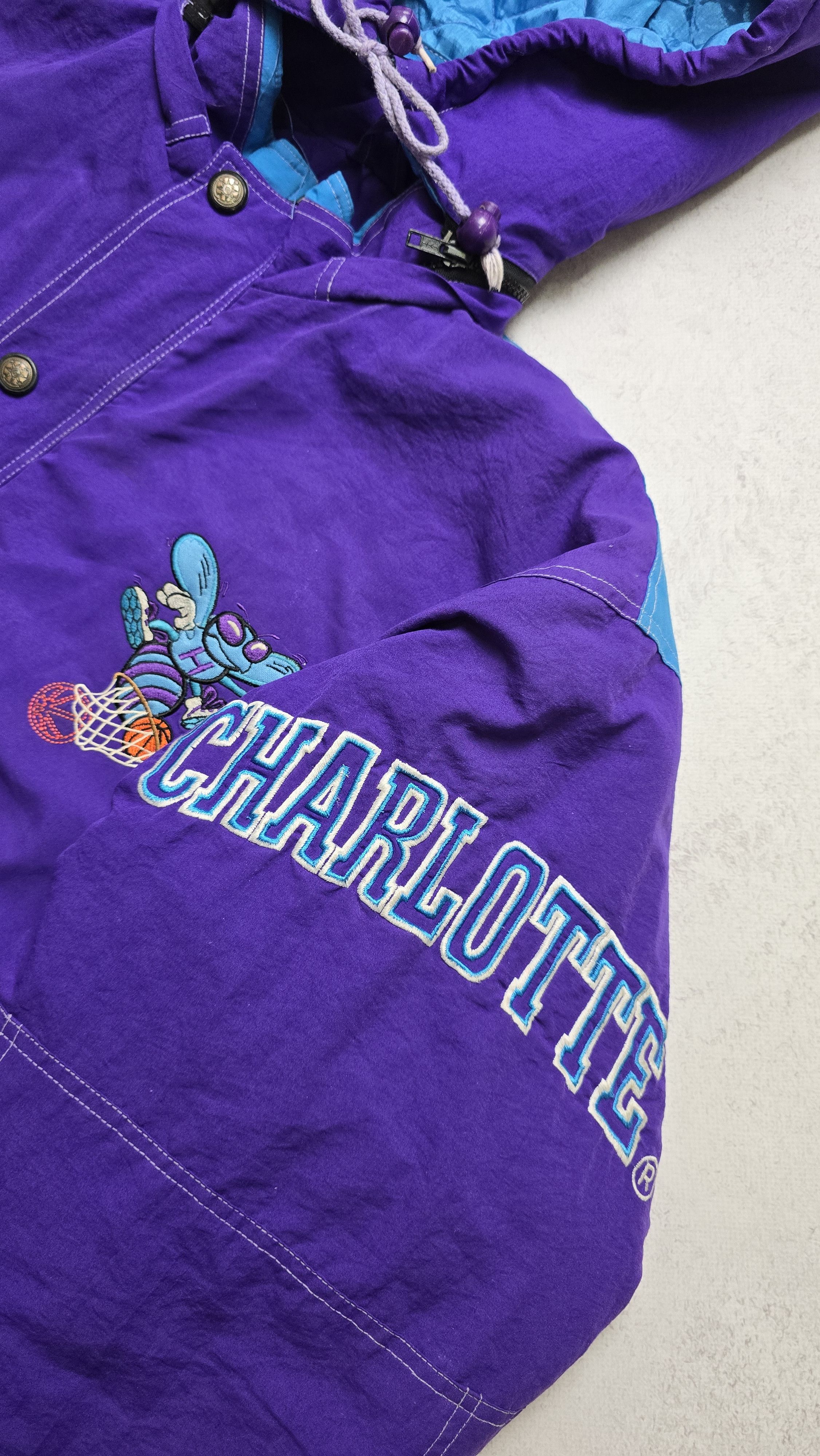 Logo Athletic VTG 90s Charlotte Hornets Logo Athletic Match 1 Jacket Size US L / EU 52-54 / 3 - 15 Thumbnail
