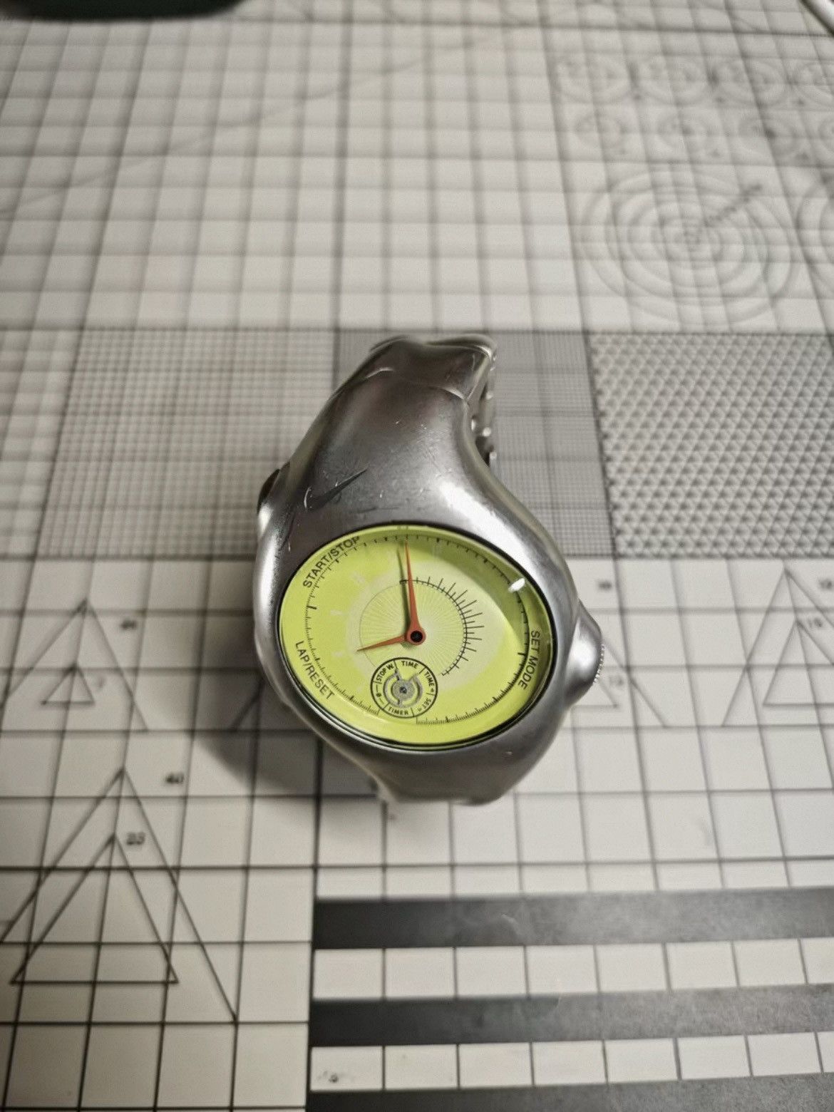 Nike Early 2000's Nike Stainless Steel Triax Analog lime Watch Size ONE SIZE - 2 Thumbnail