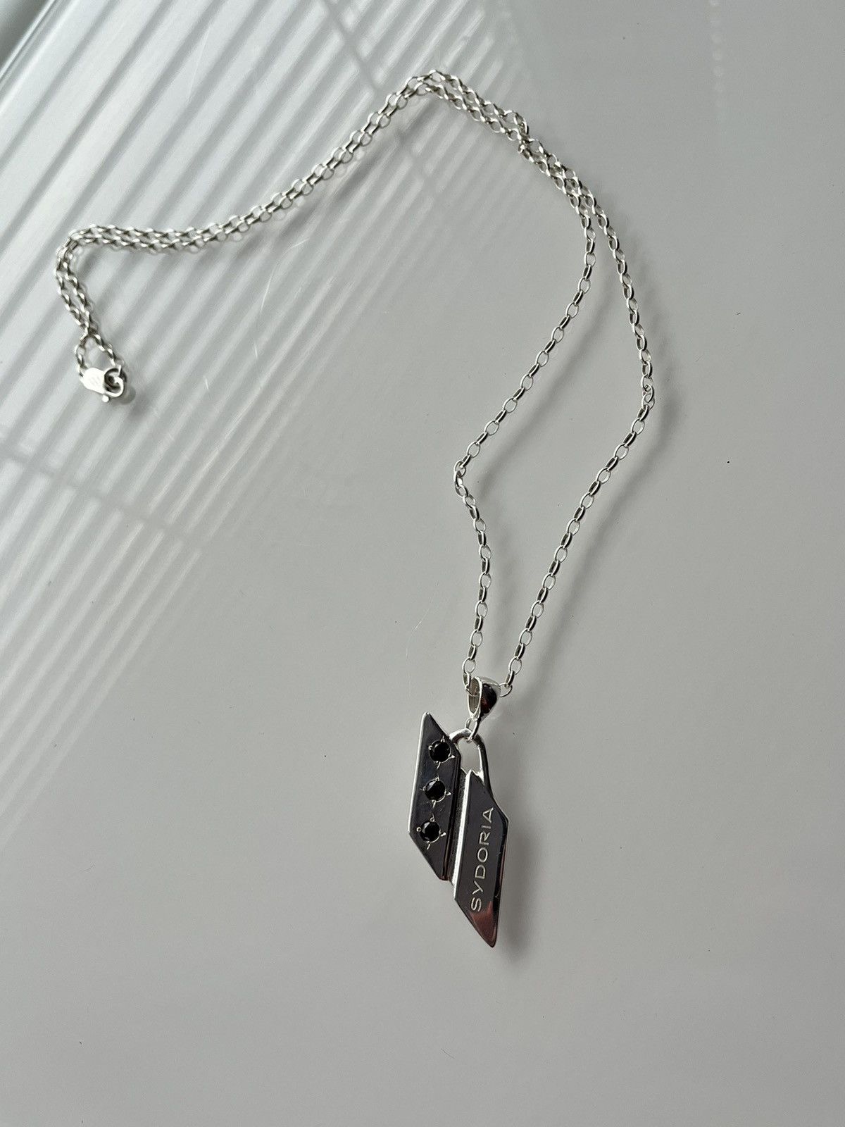Other SYDORIA METAL BLOCK PENDANT WITH GARNETS Size ONE SIZE - 4 Thumbnail
