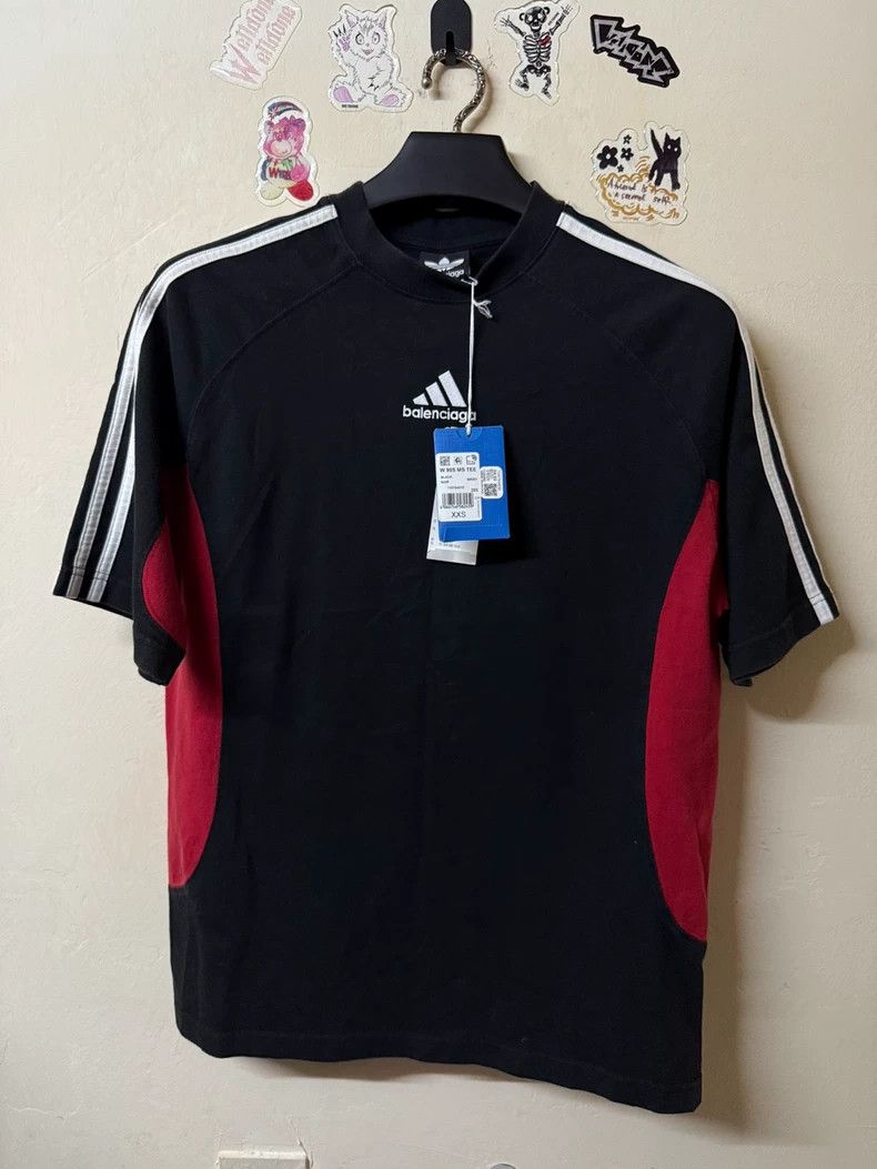 Balenciaga Balenciaga Adidas co-branded short sleeves 2505-Nextarrow Size US XXS / EU 40 - 1 Thumbnail