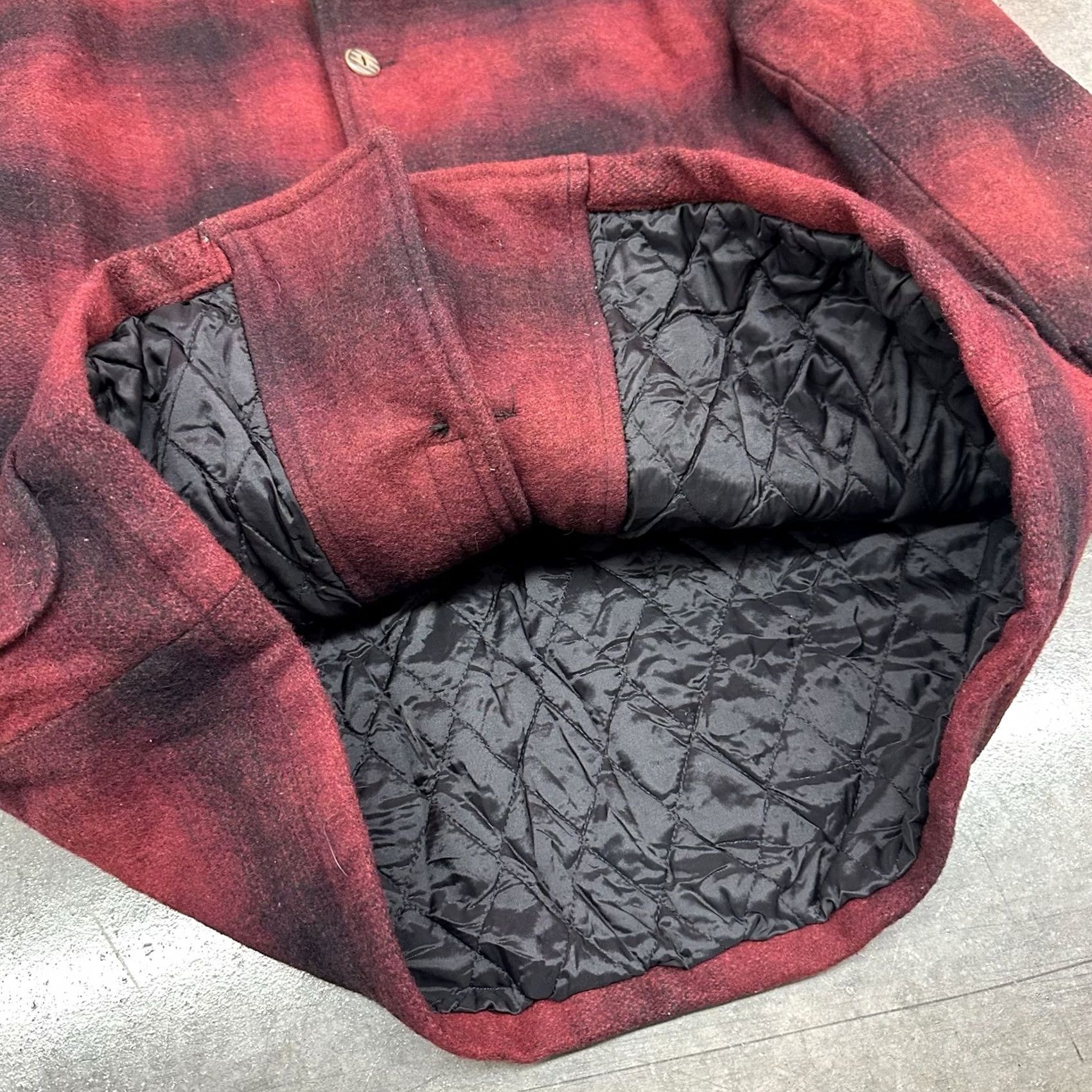 Vintage VINTAGE Noatak Coat Men L Wool Blend Buffalo Plaid Red Button Up Mid-Length Size US L / EU 52-54 / 3 - 3 Thumbnail