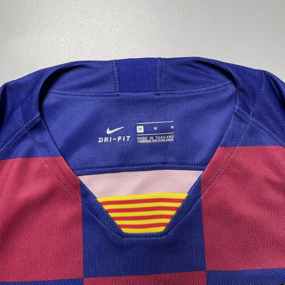 Vintage BARCELONA NIKE 2019/2020 FOOTBALL HOME JERSEY #10 MESSI Size US M / EU 48-50 / 2 - 5 Thumbnail