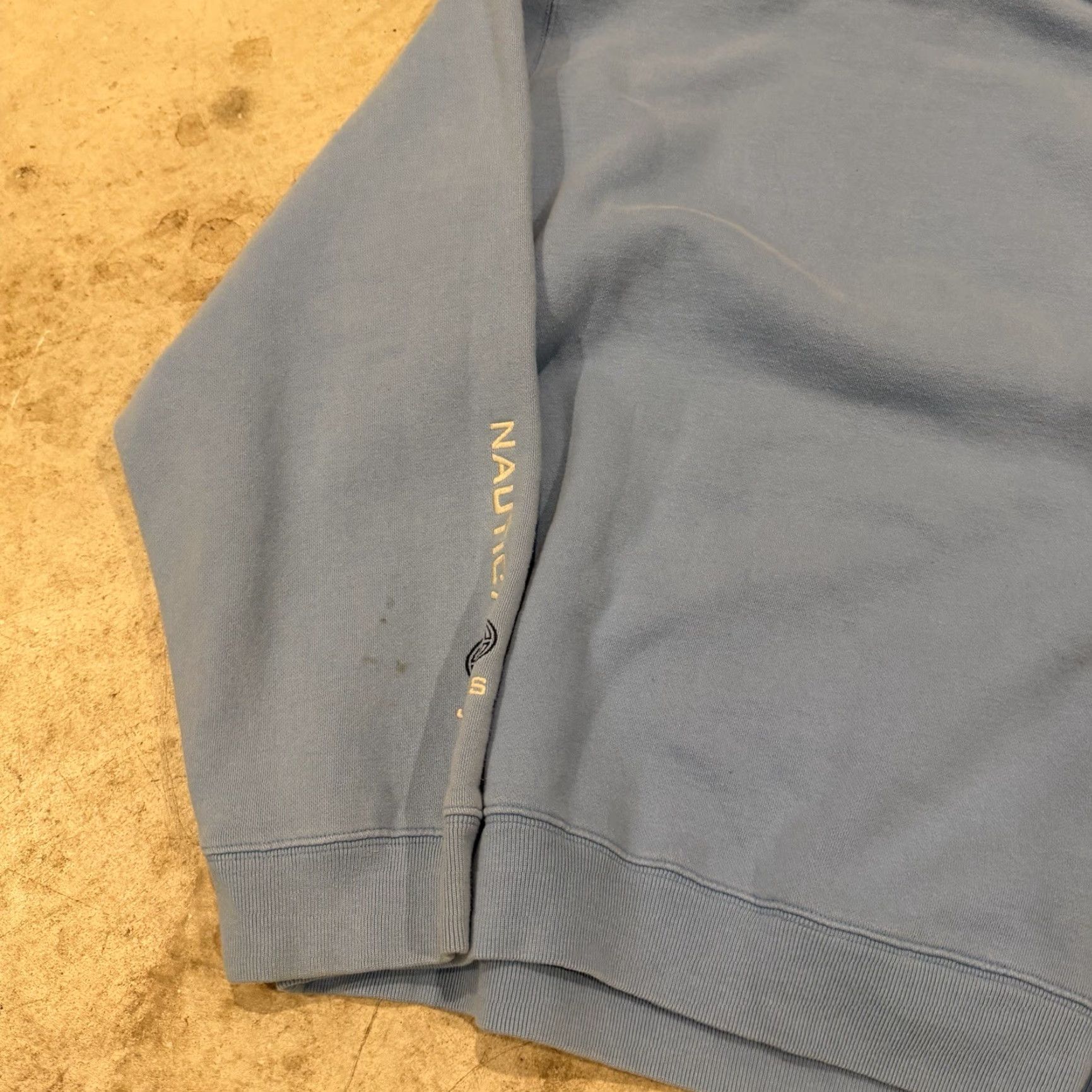 Nautica VINTAGE Nautica Hoodie Sweatshirt Men XL Blue Center Logo Logo Pullover 90s Sweatshirt 90s Mens XL Size US XL / EU 56 / 4 - 6 Thumbnail