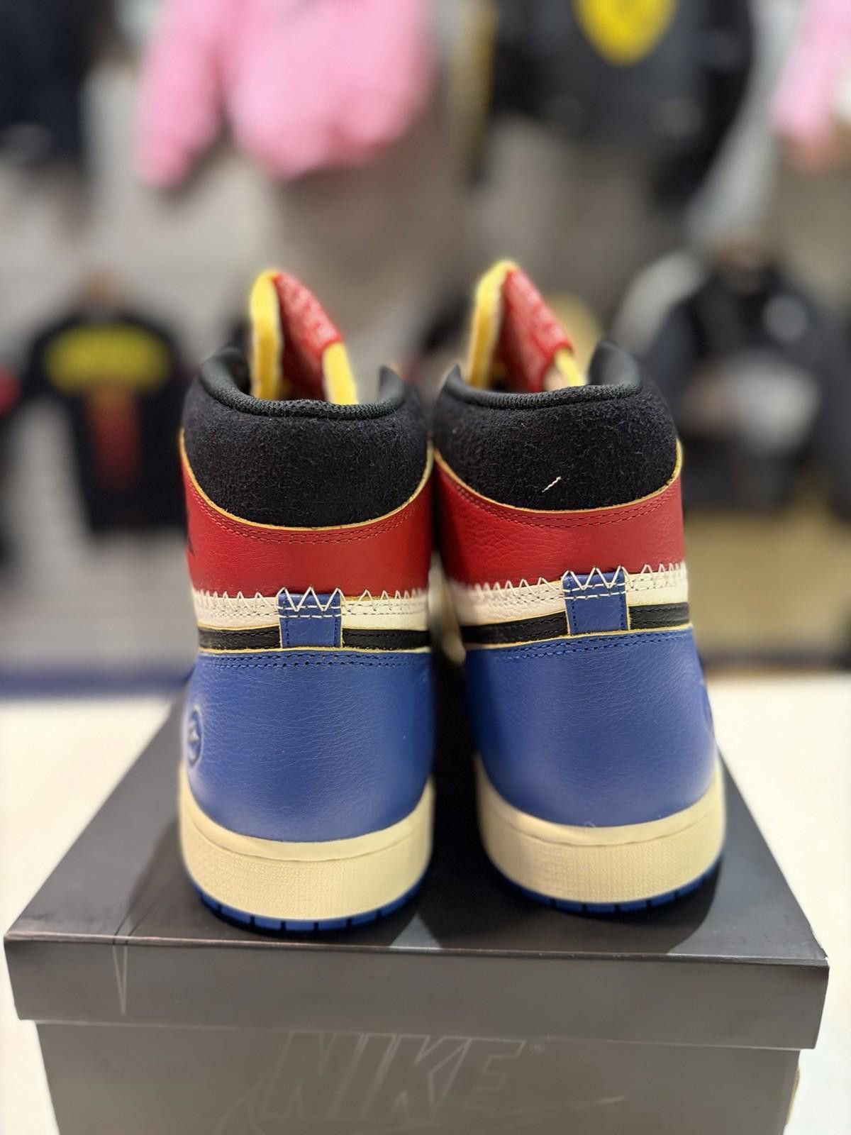 Jordan Brand Air Jordan 1 x Union x Fragment Black and Varsity Red (13) Size US 13 / EU 46 - 7 Thumbnail