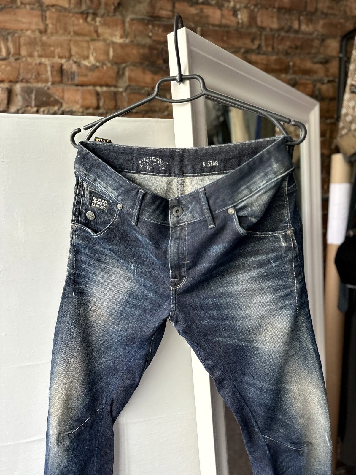 G-Star Men’s Jeans G-Star Raw Comfort Pale Denim Vintage Aged Blue Size US 27 - 2 Thumbnail