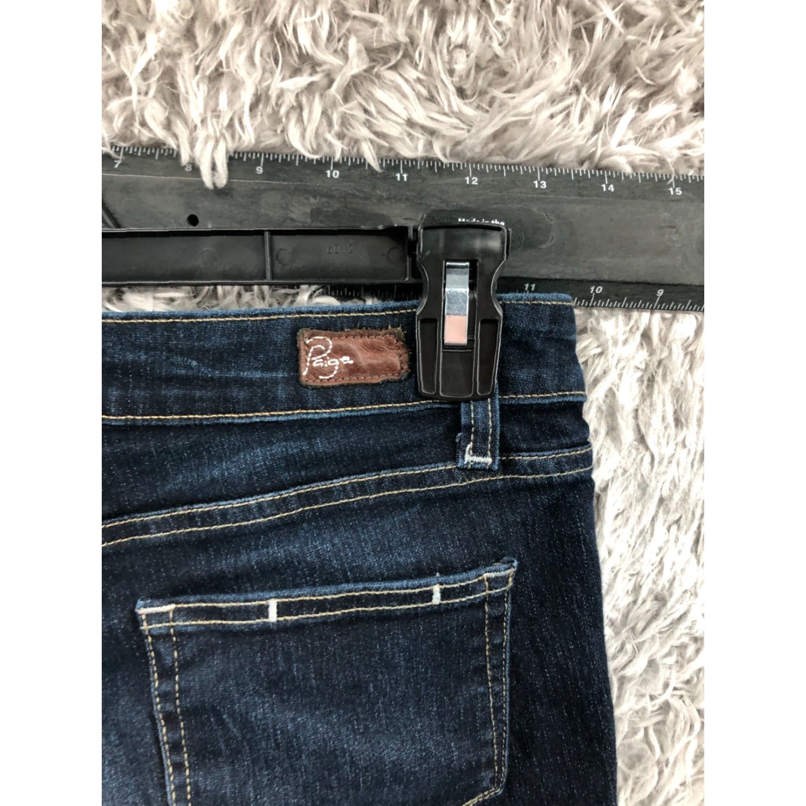 Paige Paige Jeans Flared Womens Regular Dark Blue 27 Pa ig e Flared Jeans 27 Womens Dark Wash Blue FLAW Size 27" / US 4 / IT 40 - 7 Thumbnail